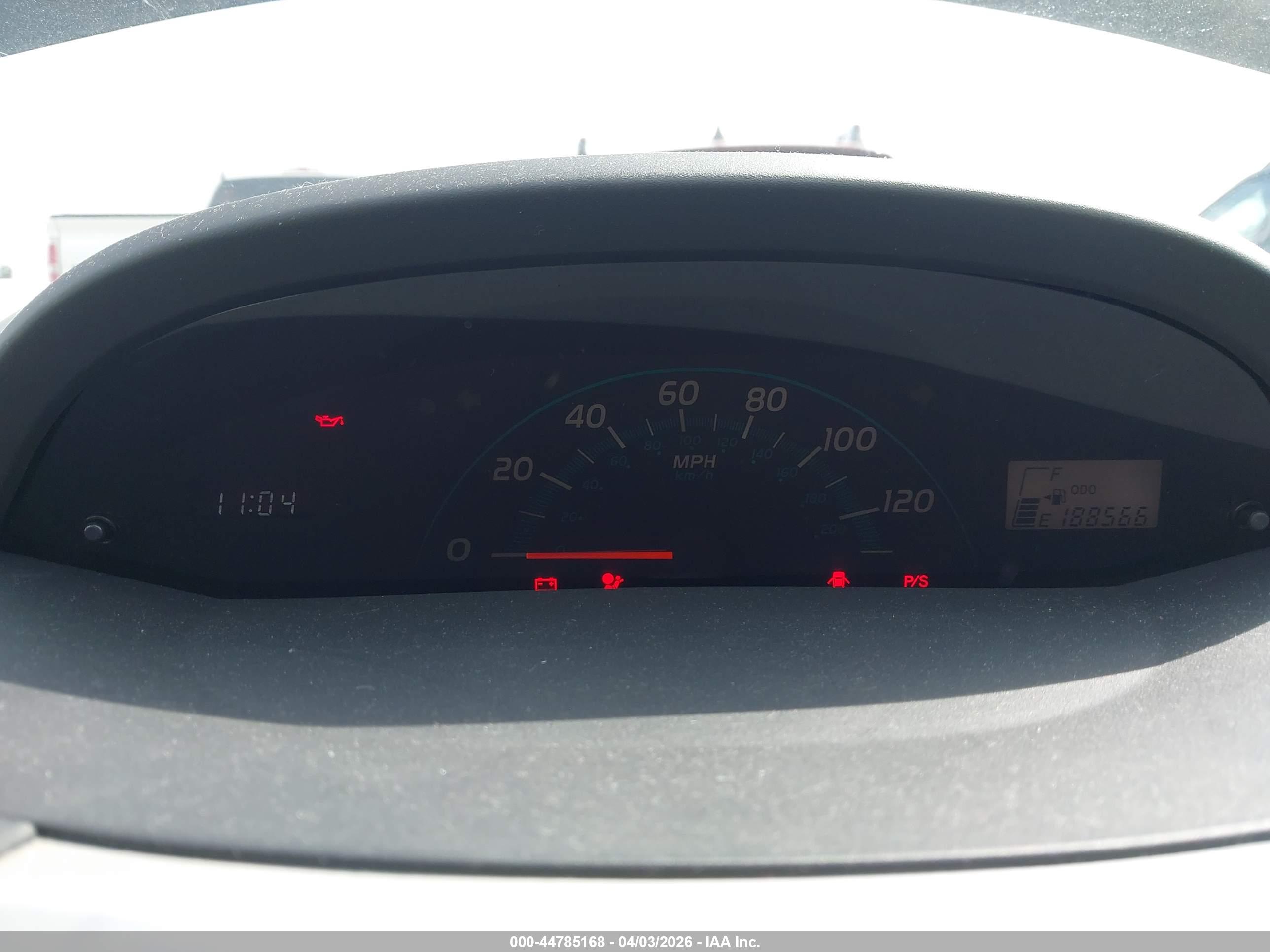 TOYOTA YARIS image 7