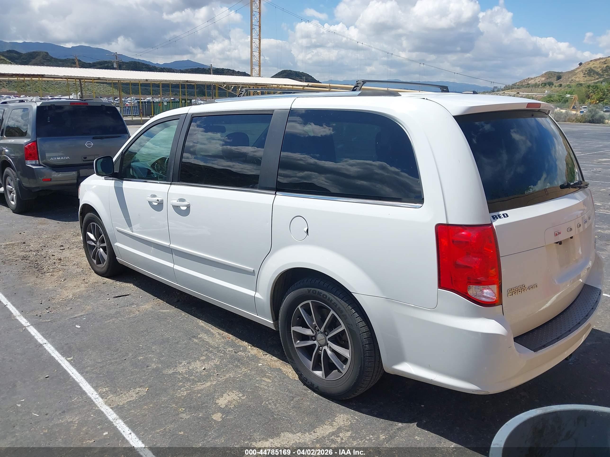 DODGE GRAND image 3
