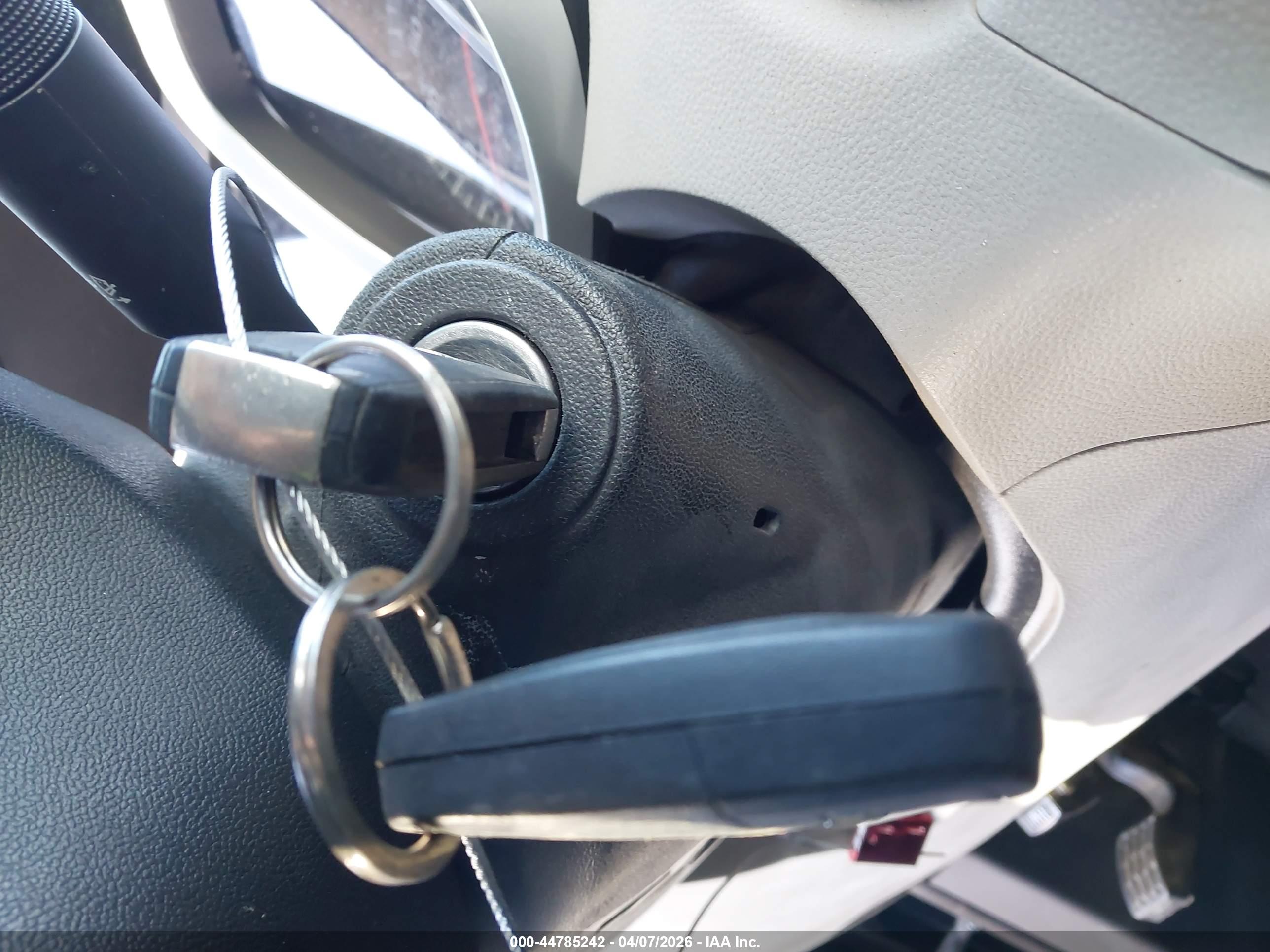 CHEVROLET EQUINOX image 11