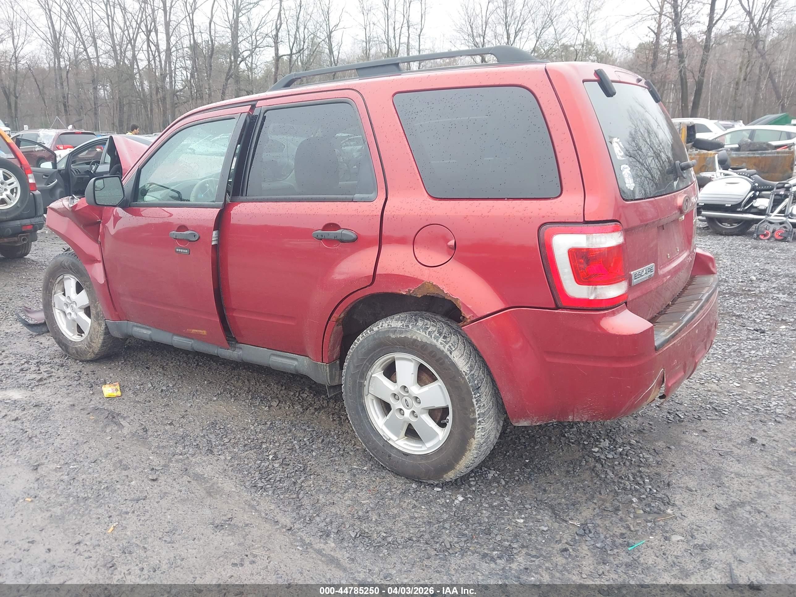 FORD ESCAPE image 3