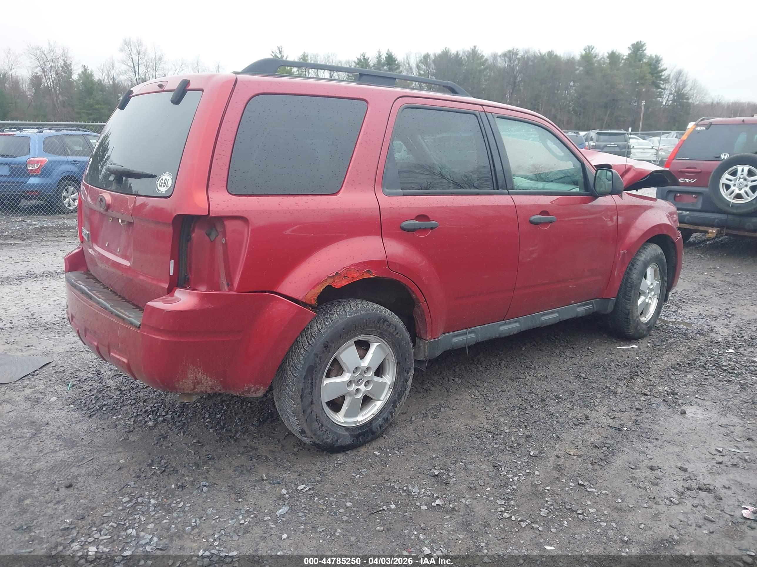 FORD ESCAPE image 4