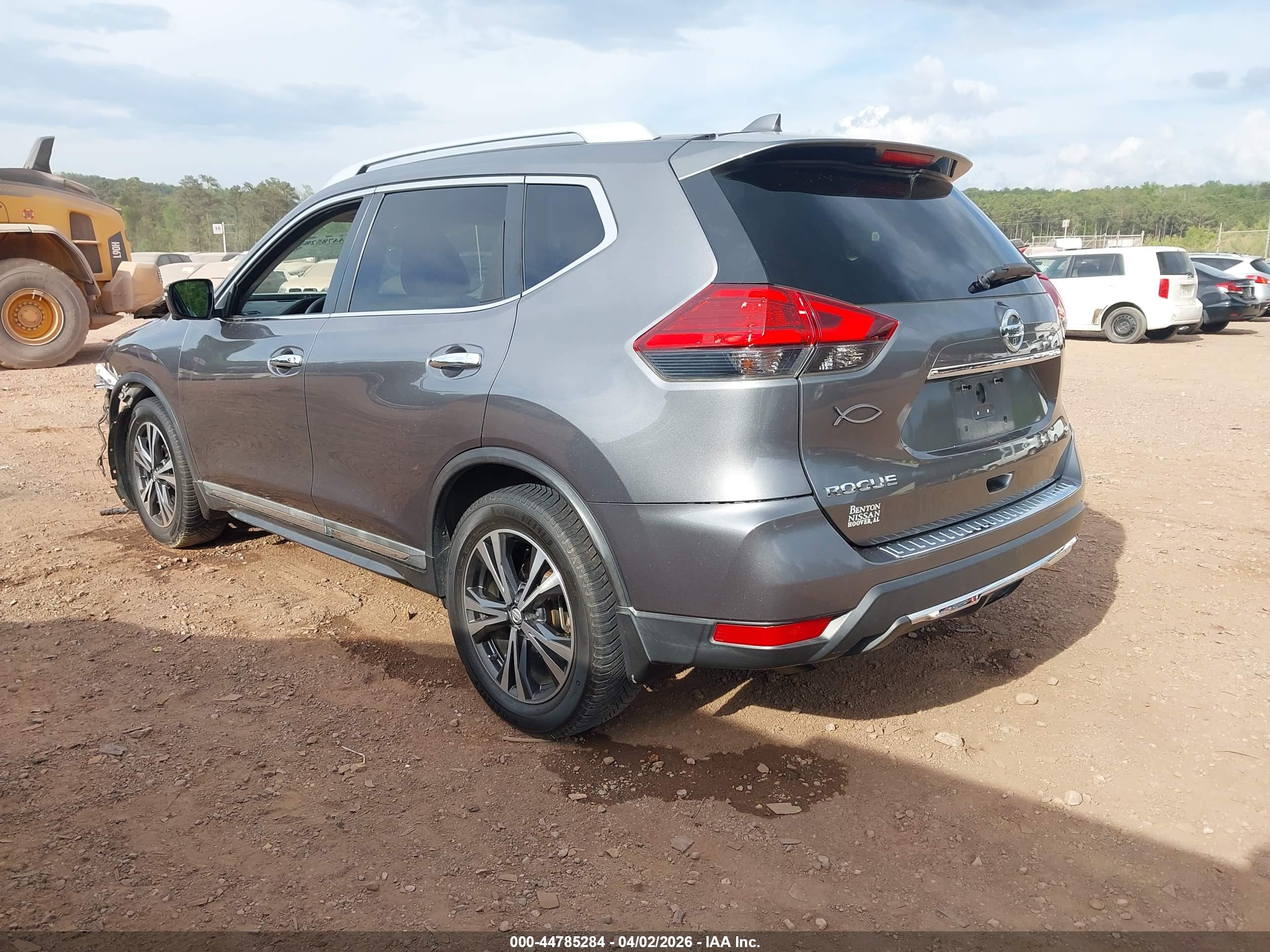 NISSAN ROGUE image 3