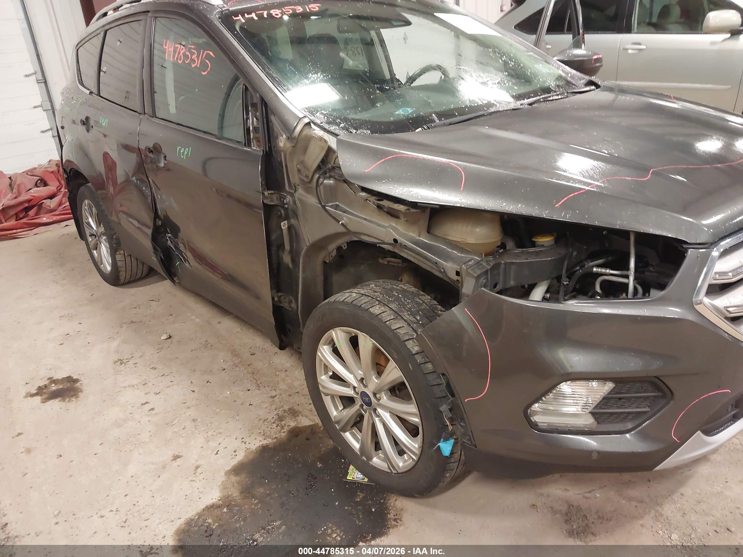 FORD ESCAPE image 6