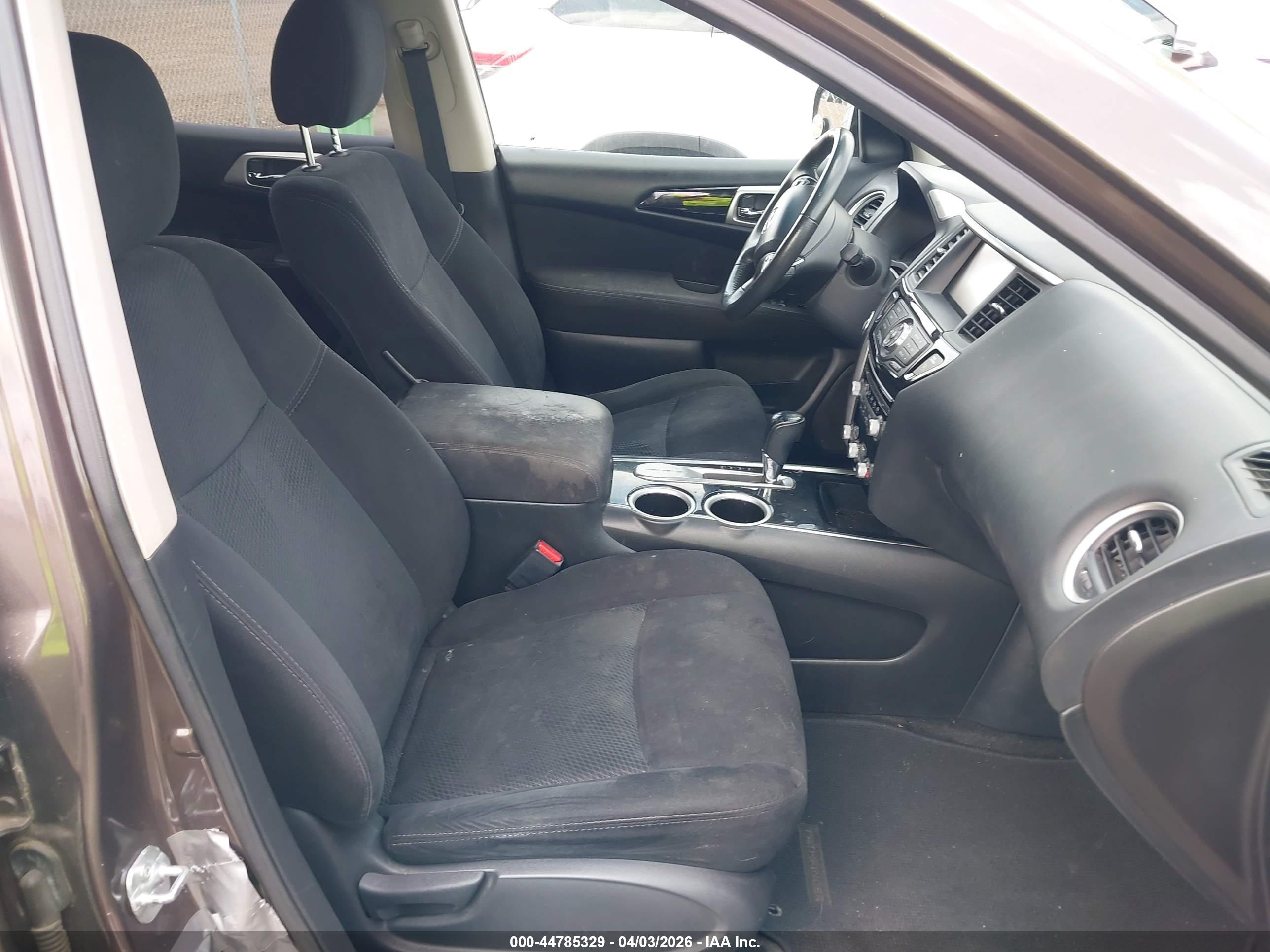 NISSAN PATHFINDER image 5