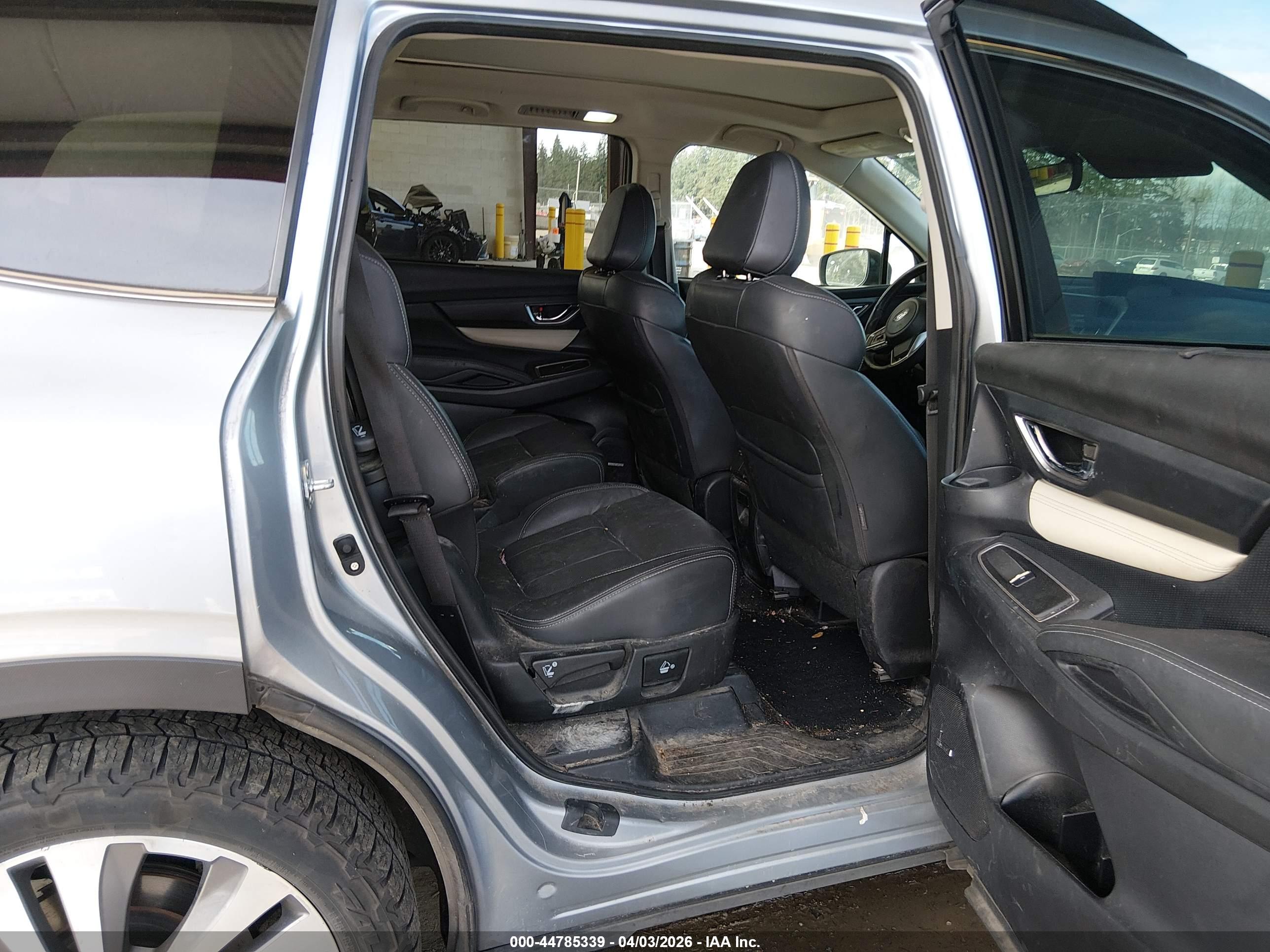 SUBARU ASCENT image 8