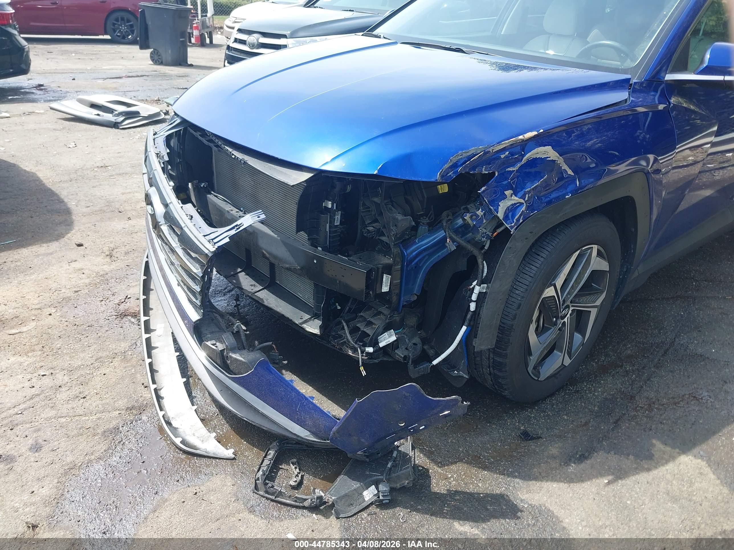 HYUNDAI TUCSON image 6