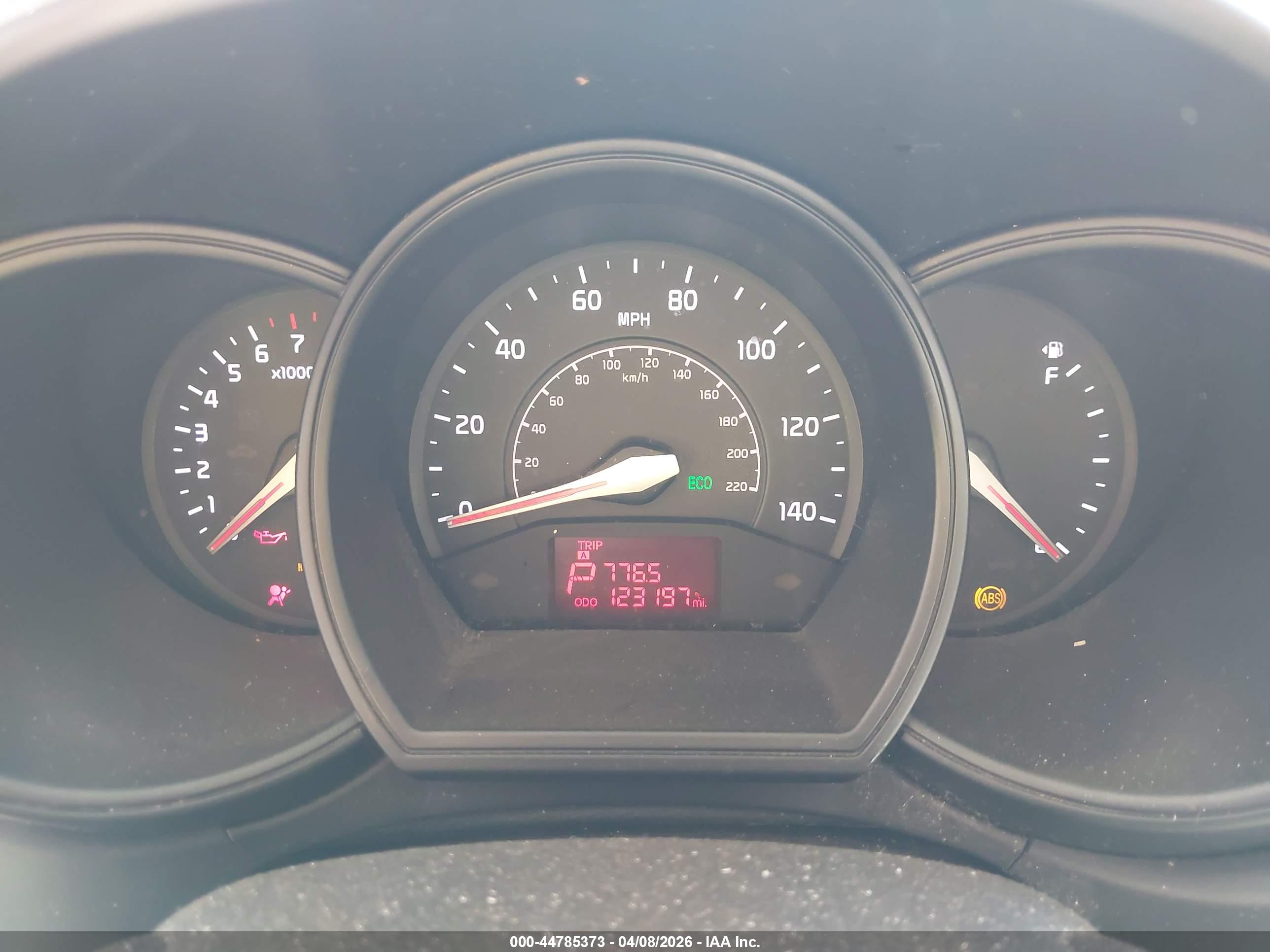 KIA RIO image 7