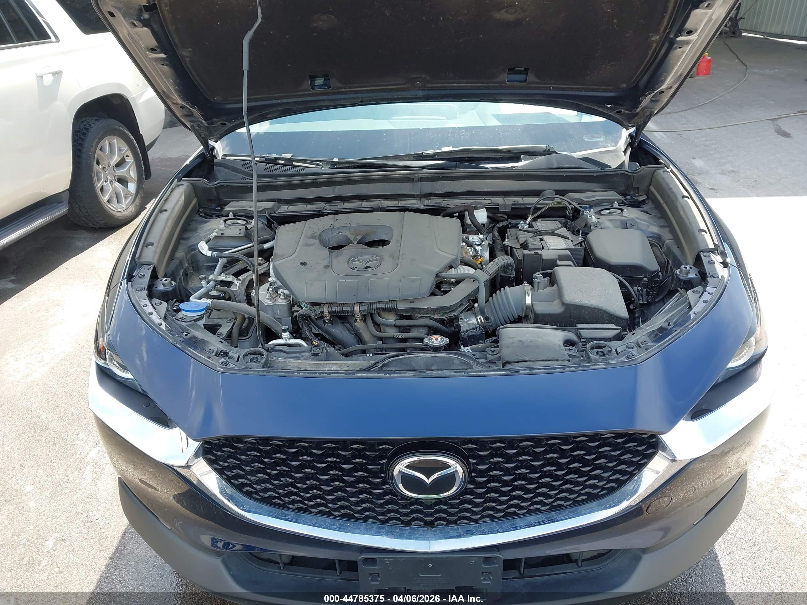 MAZDA CX-30 image 10