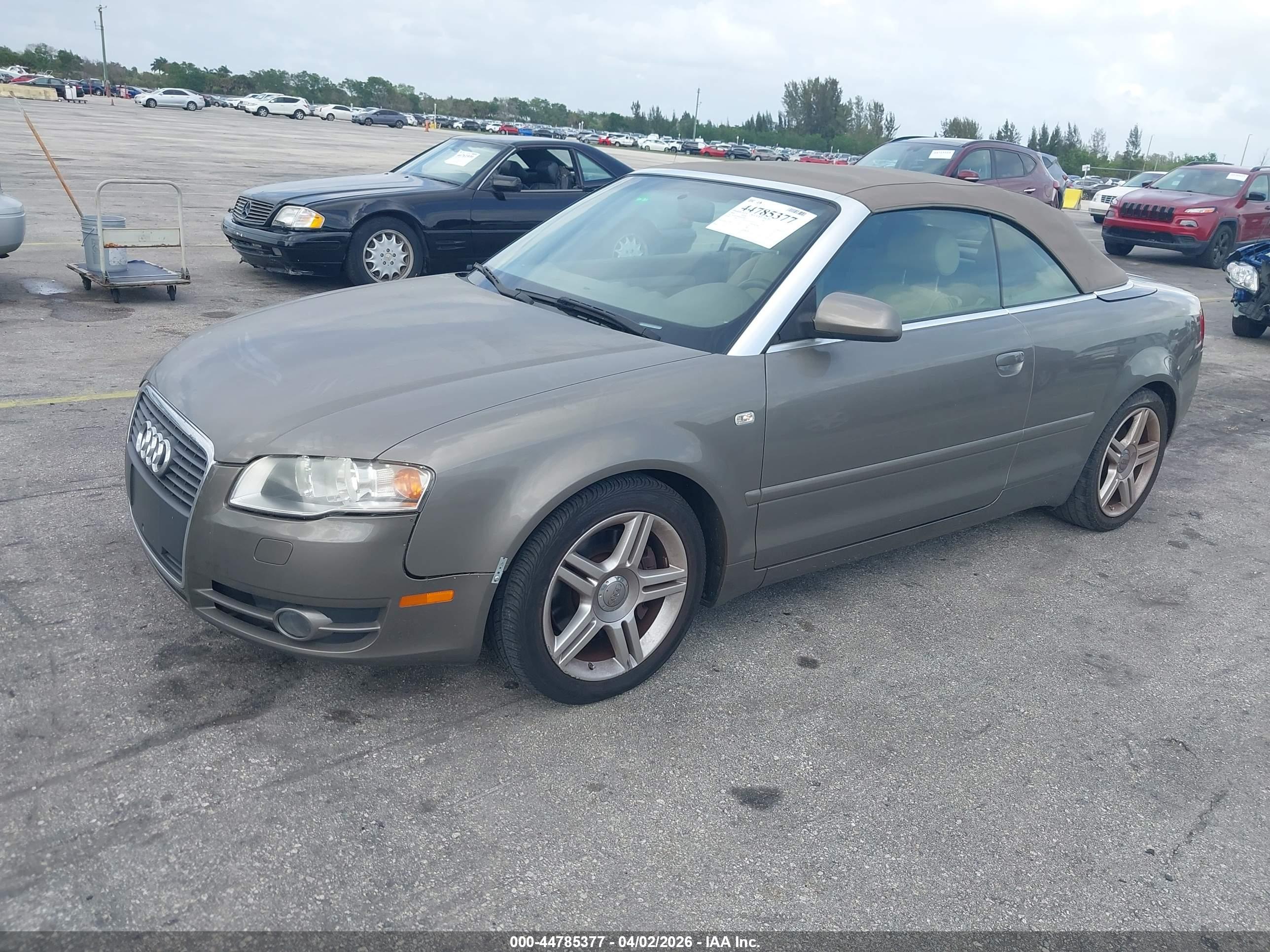 AUDI A4 image 2