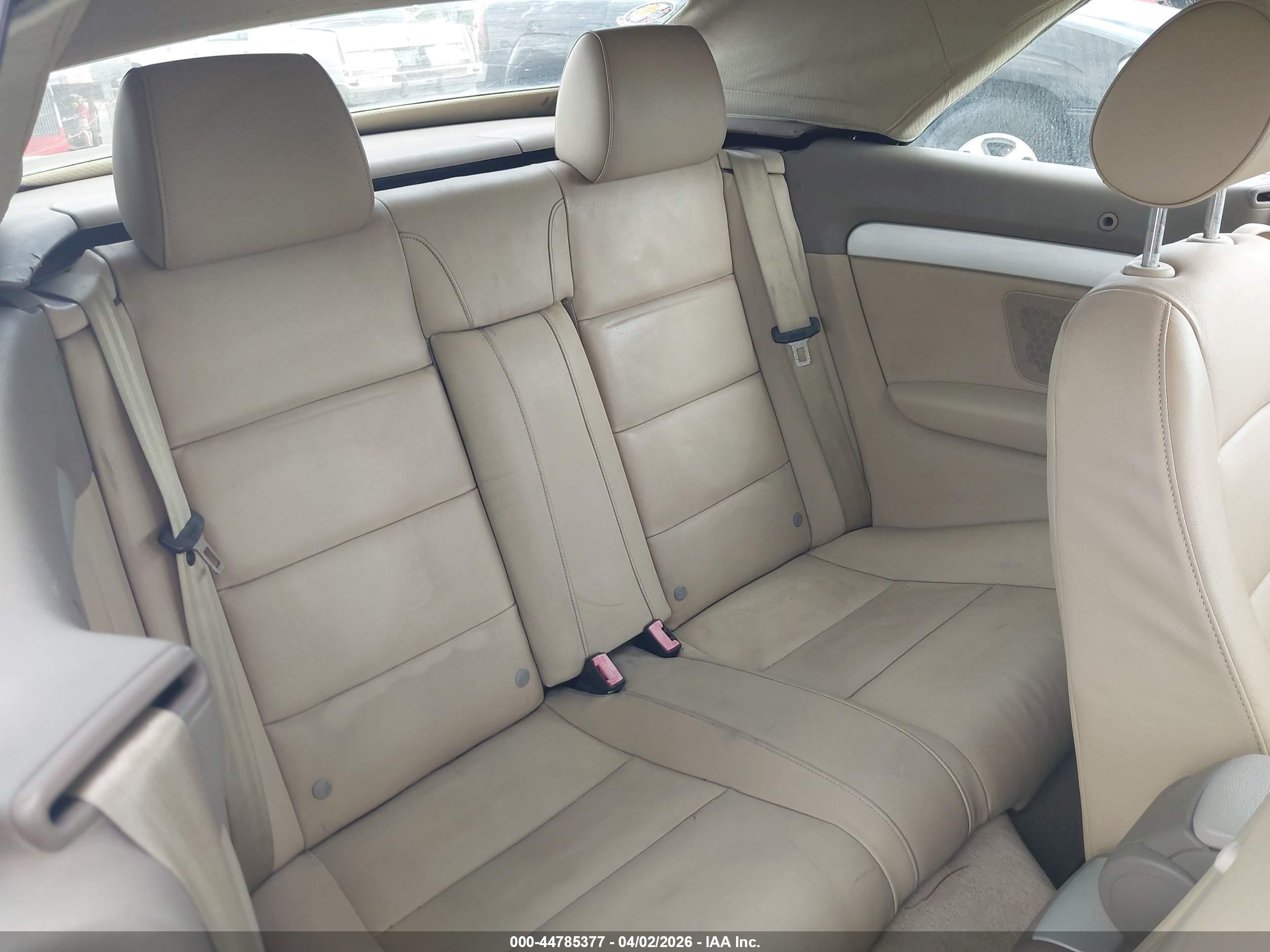 AUDI A4 image 8