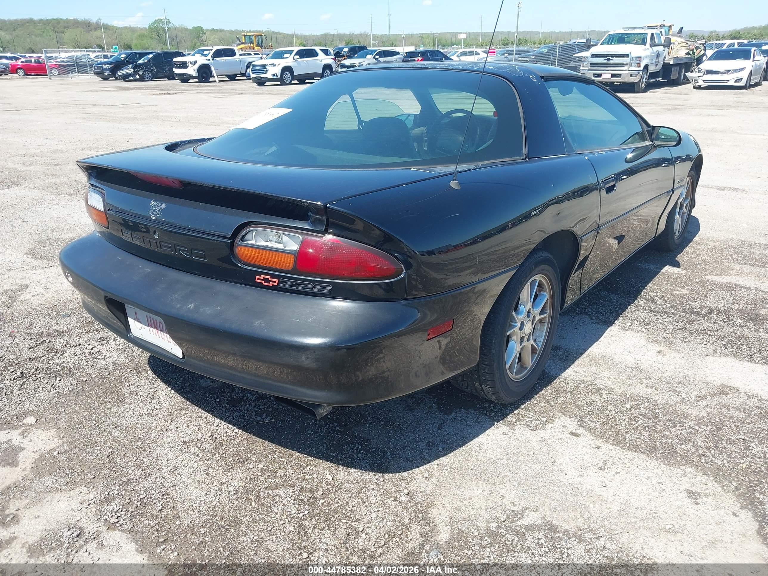CHEVROLET CAMARO image 4