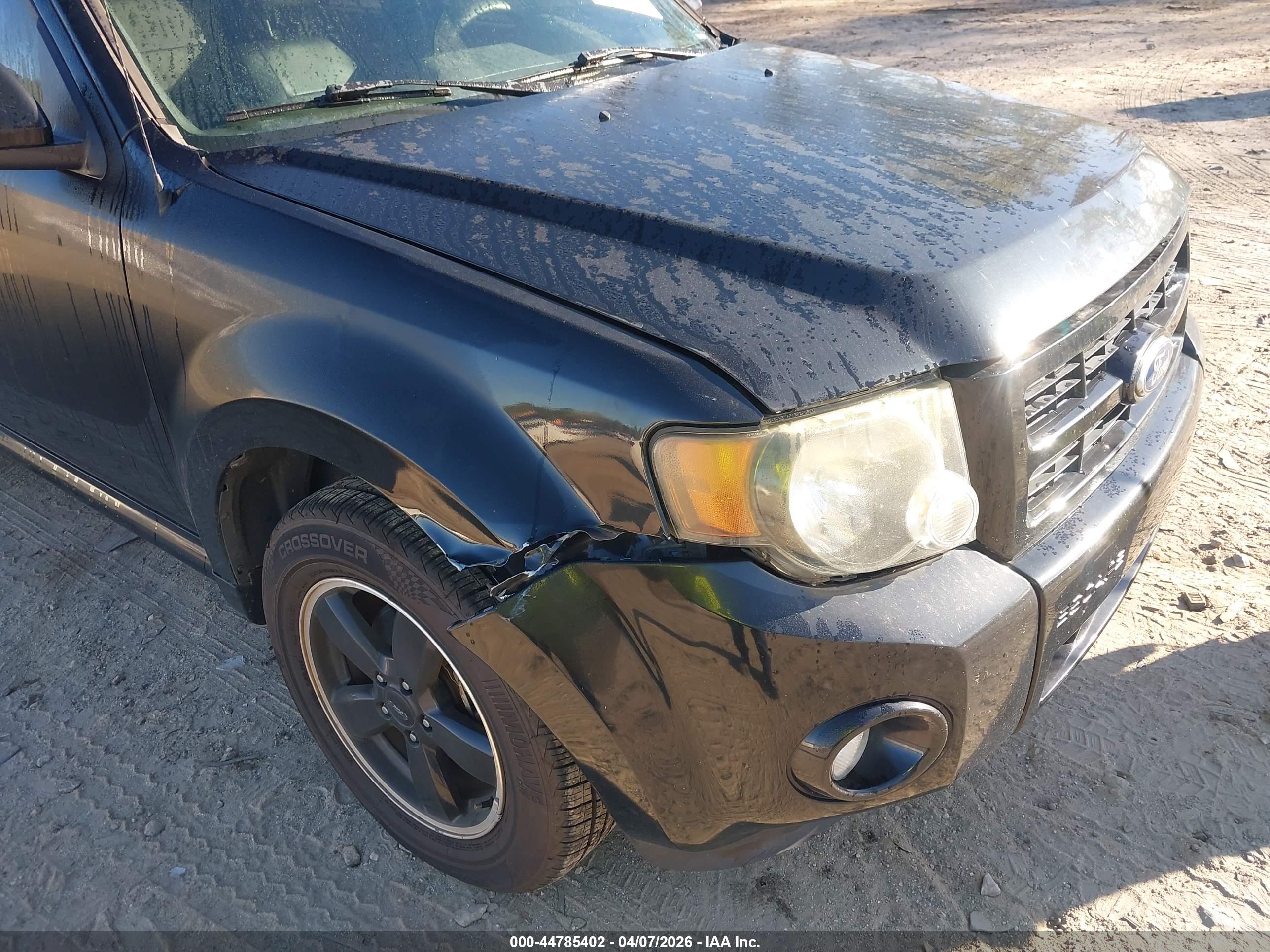 FORD ESCAPE image 6