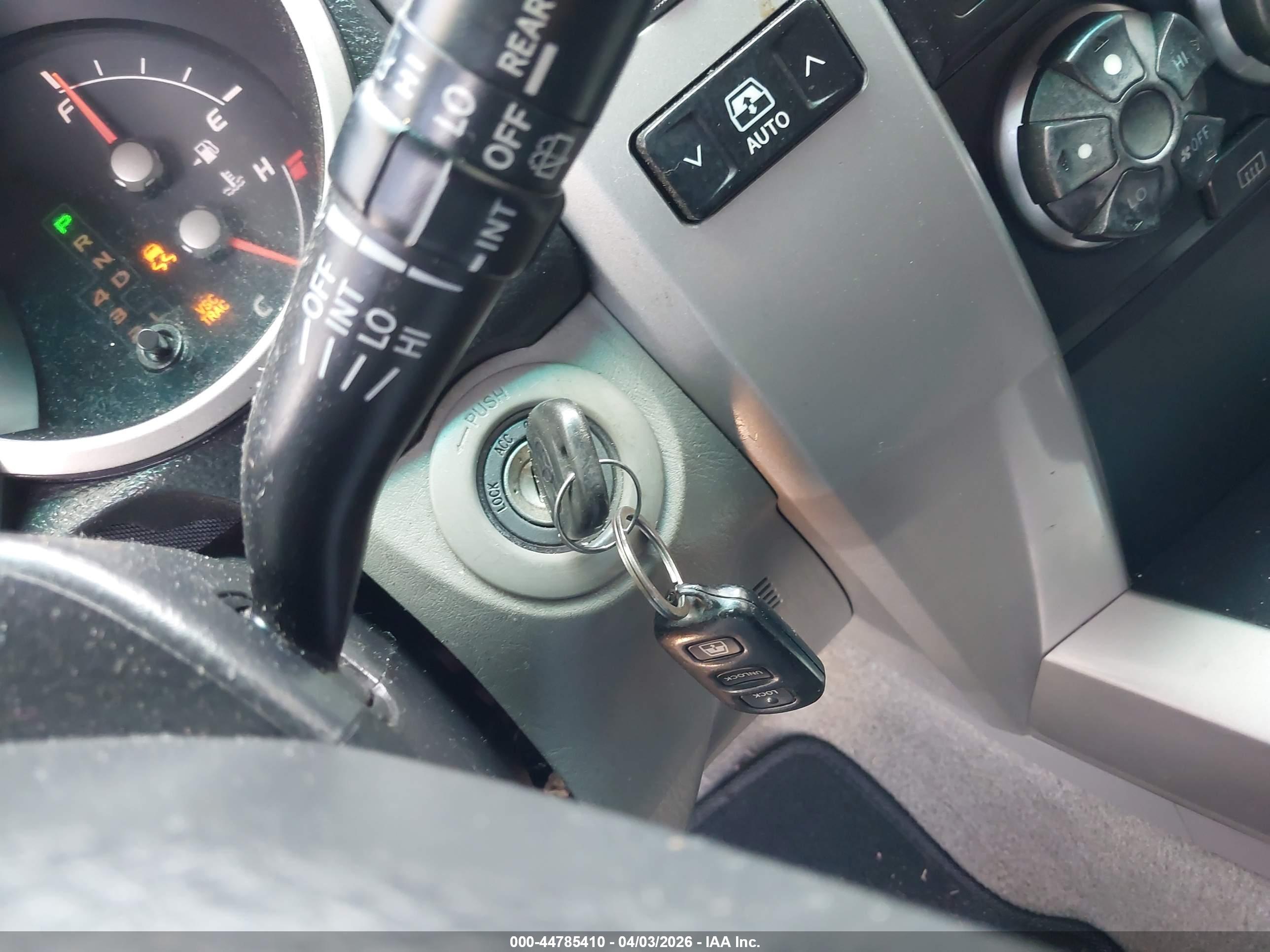 TOYOTA 4RUNNER image 11