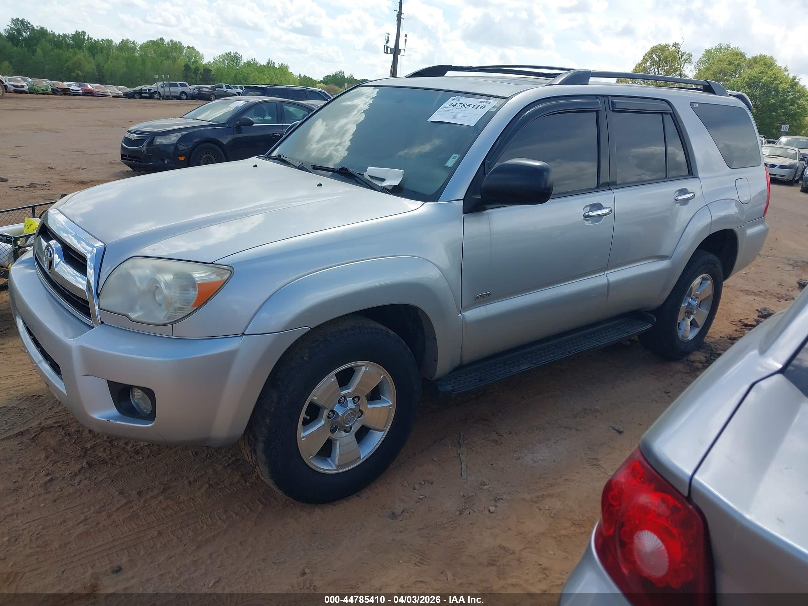 TOYOTA 4RUNNER image 2