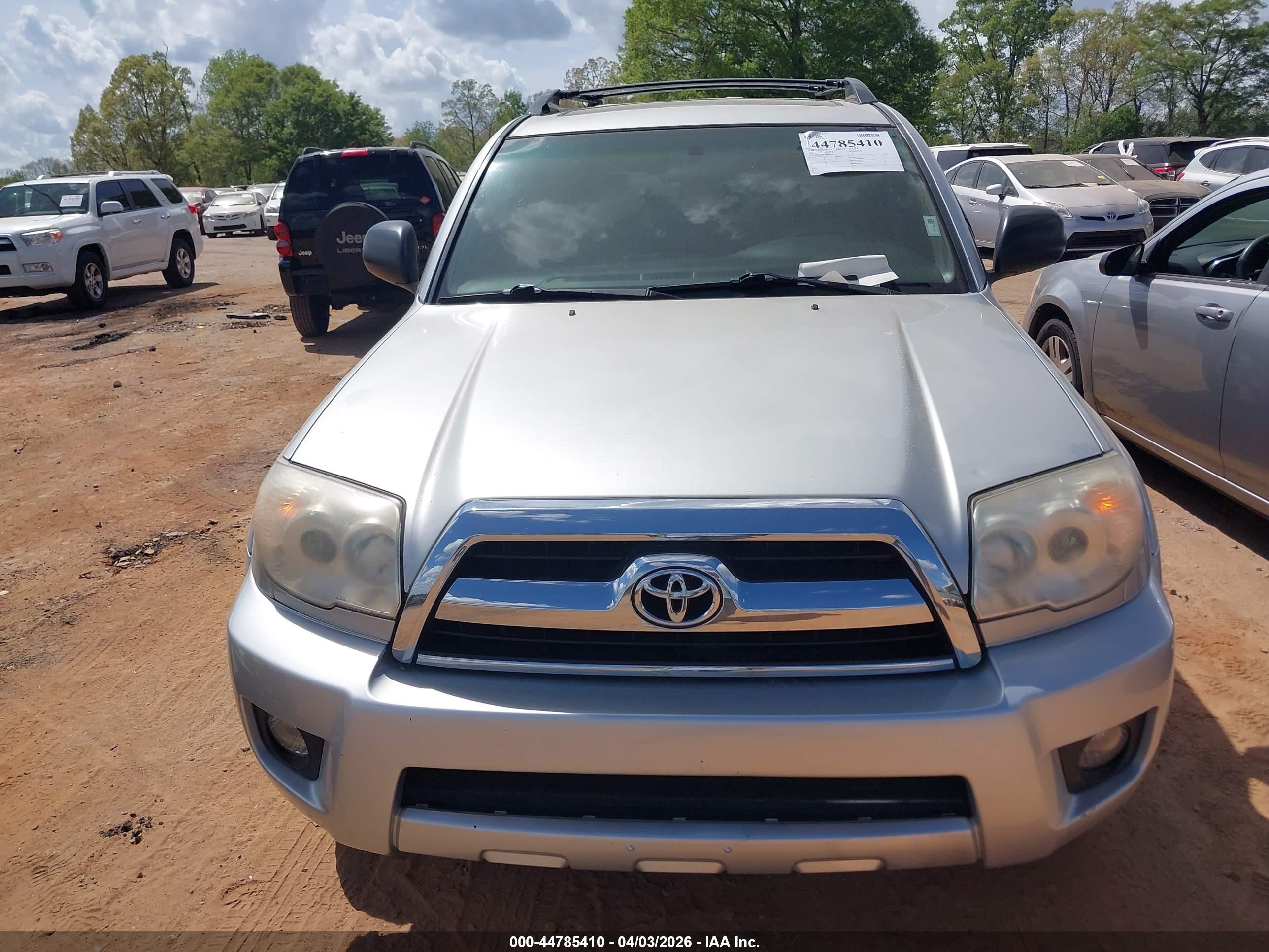 TOYOTA 4RUNNER image 6