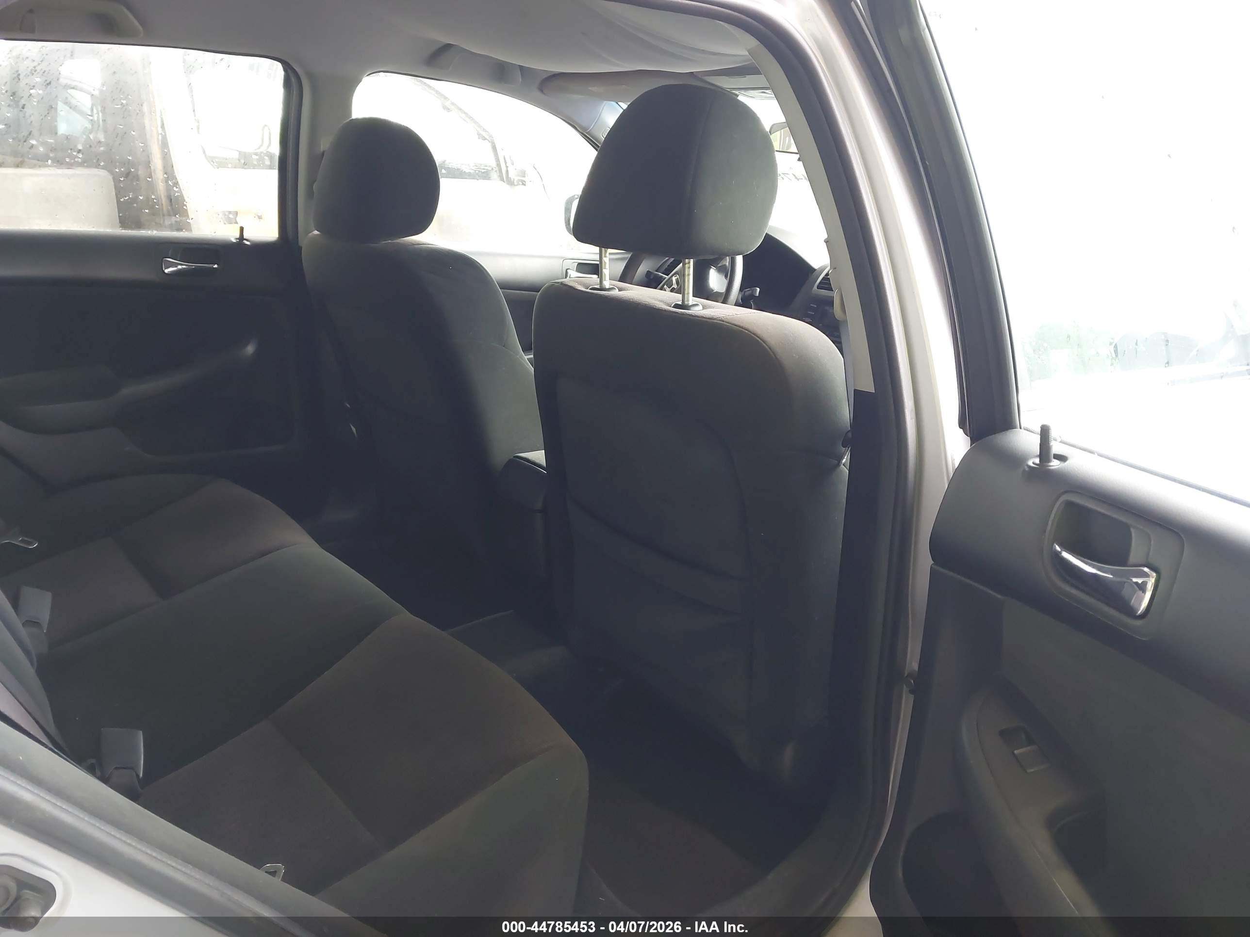 HONDA ACCORD image 8
