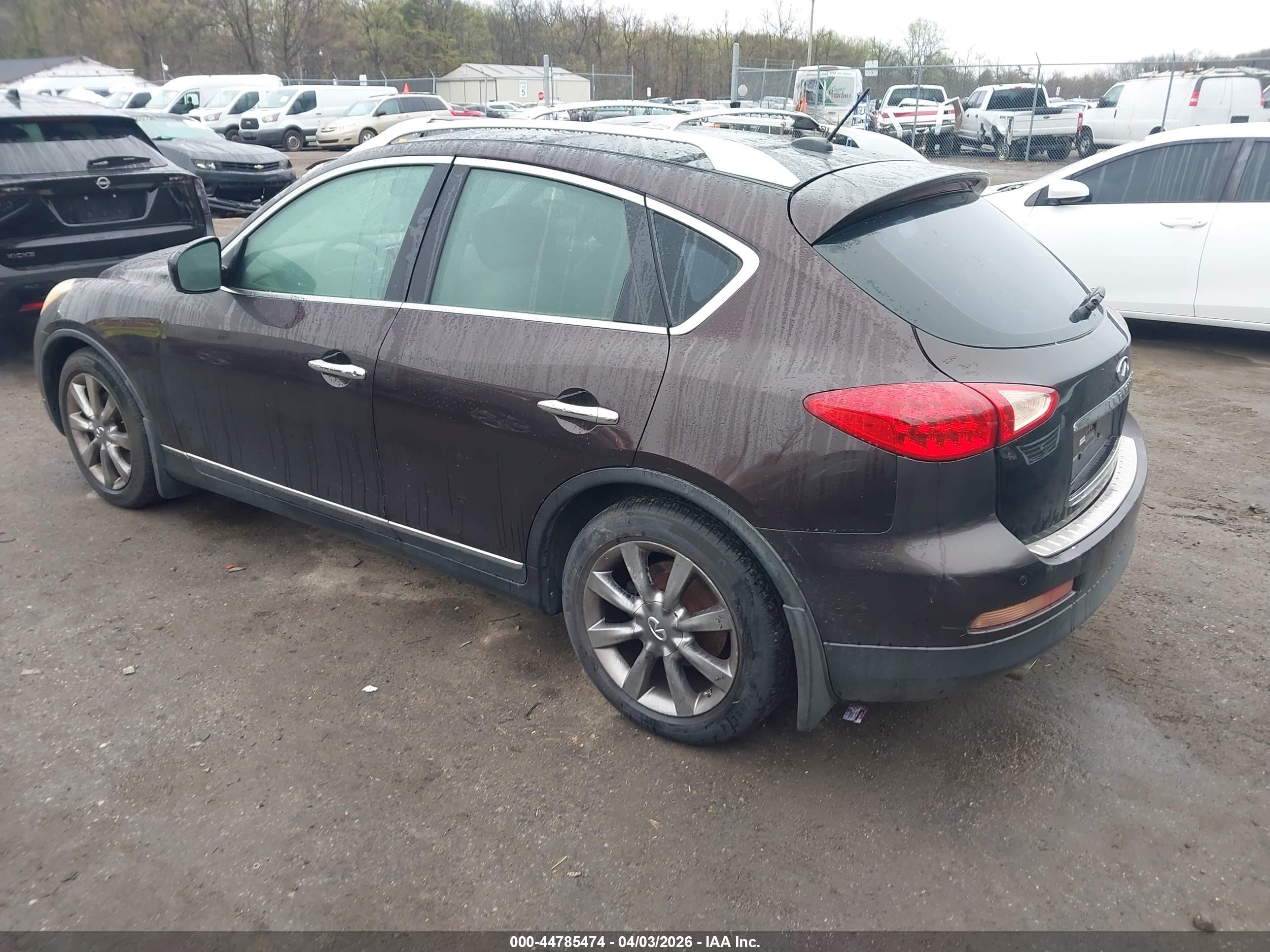 INFINITI EX35 image 3