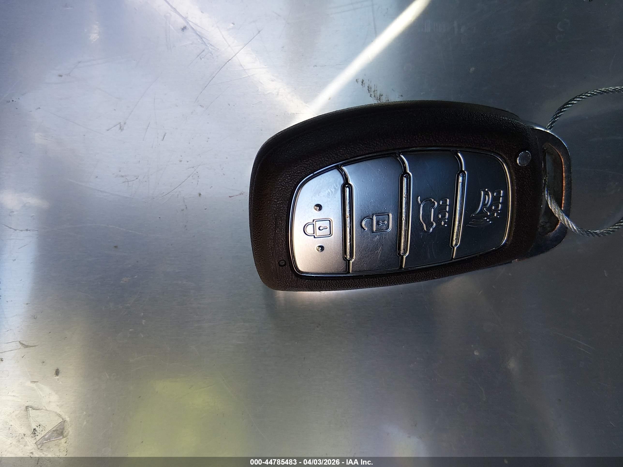 HYUNDAI TUCSON image 11