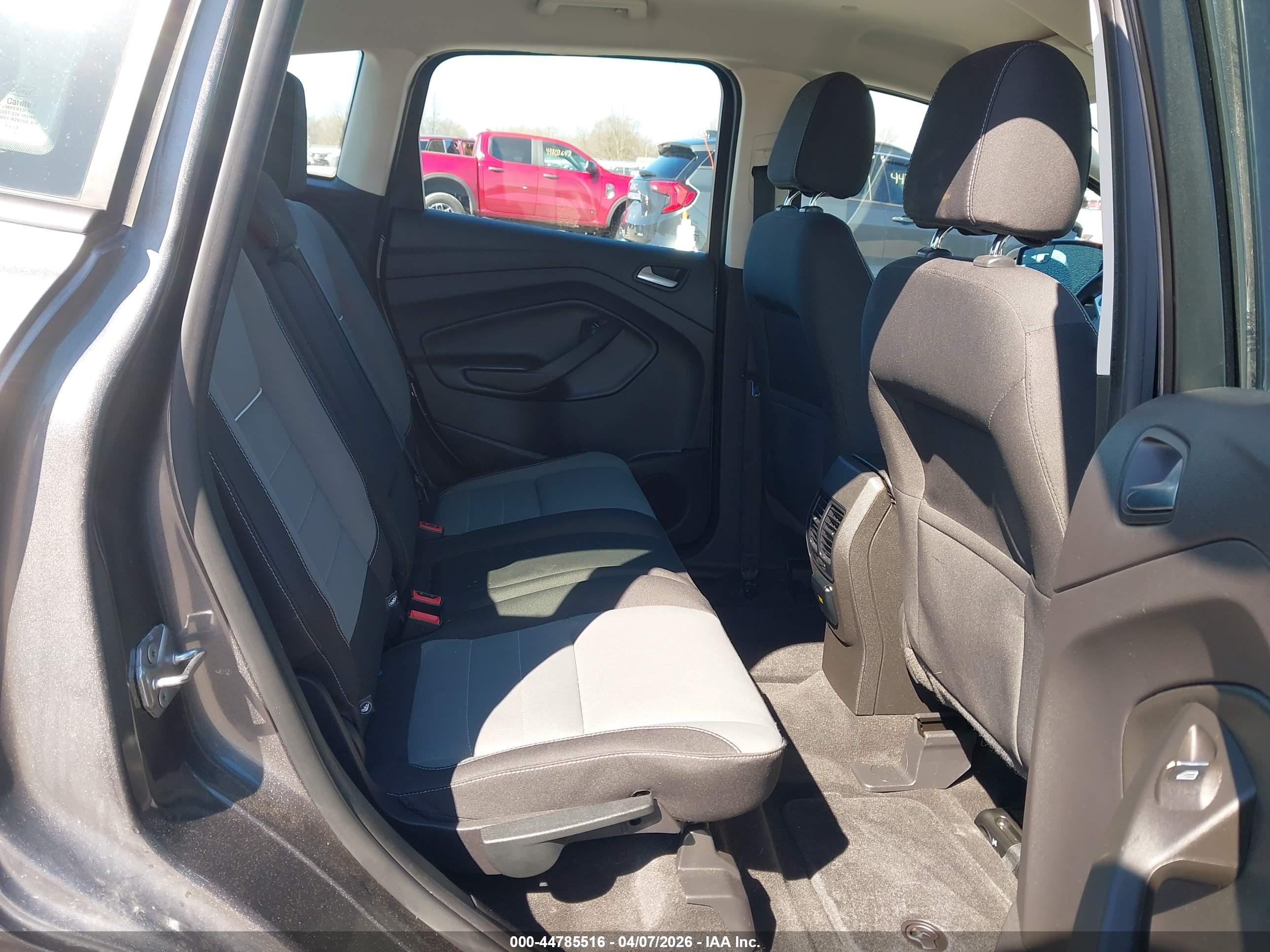 FORD C-MAX image 8