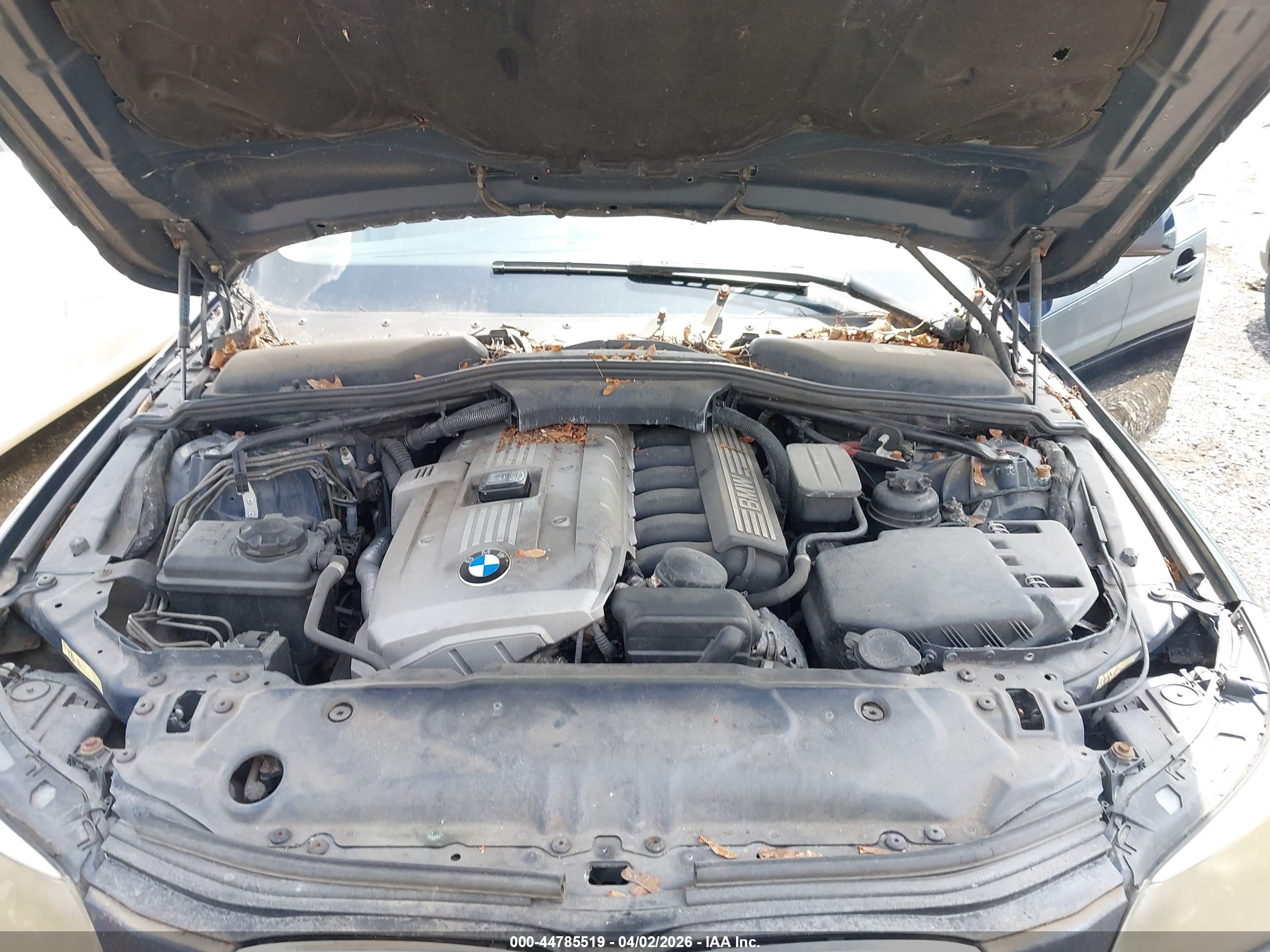 BMW 530XI image 10
