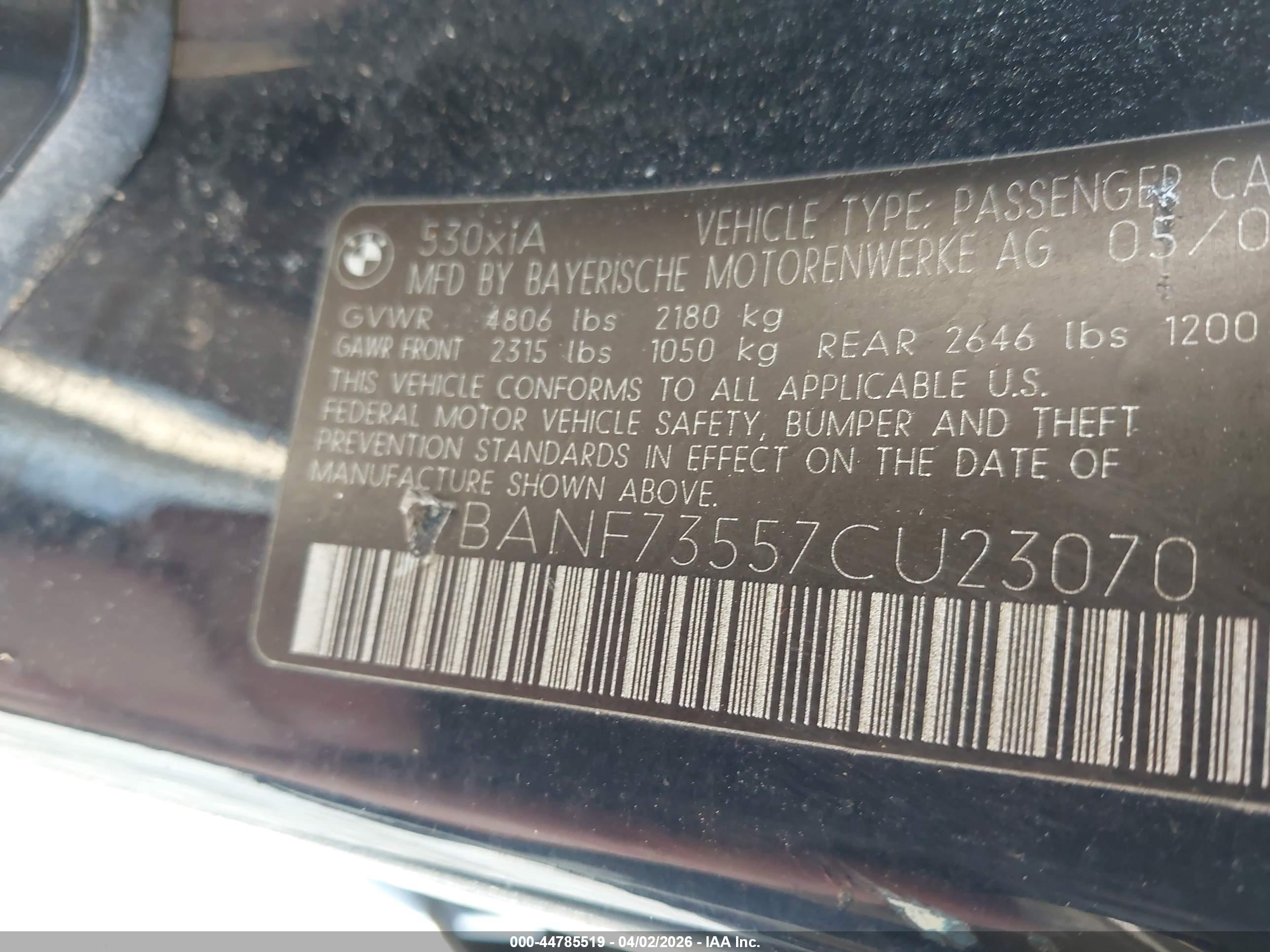 BMW 530XI image 9