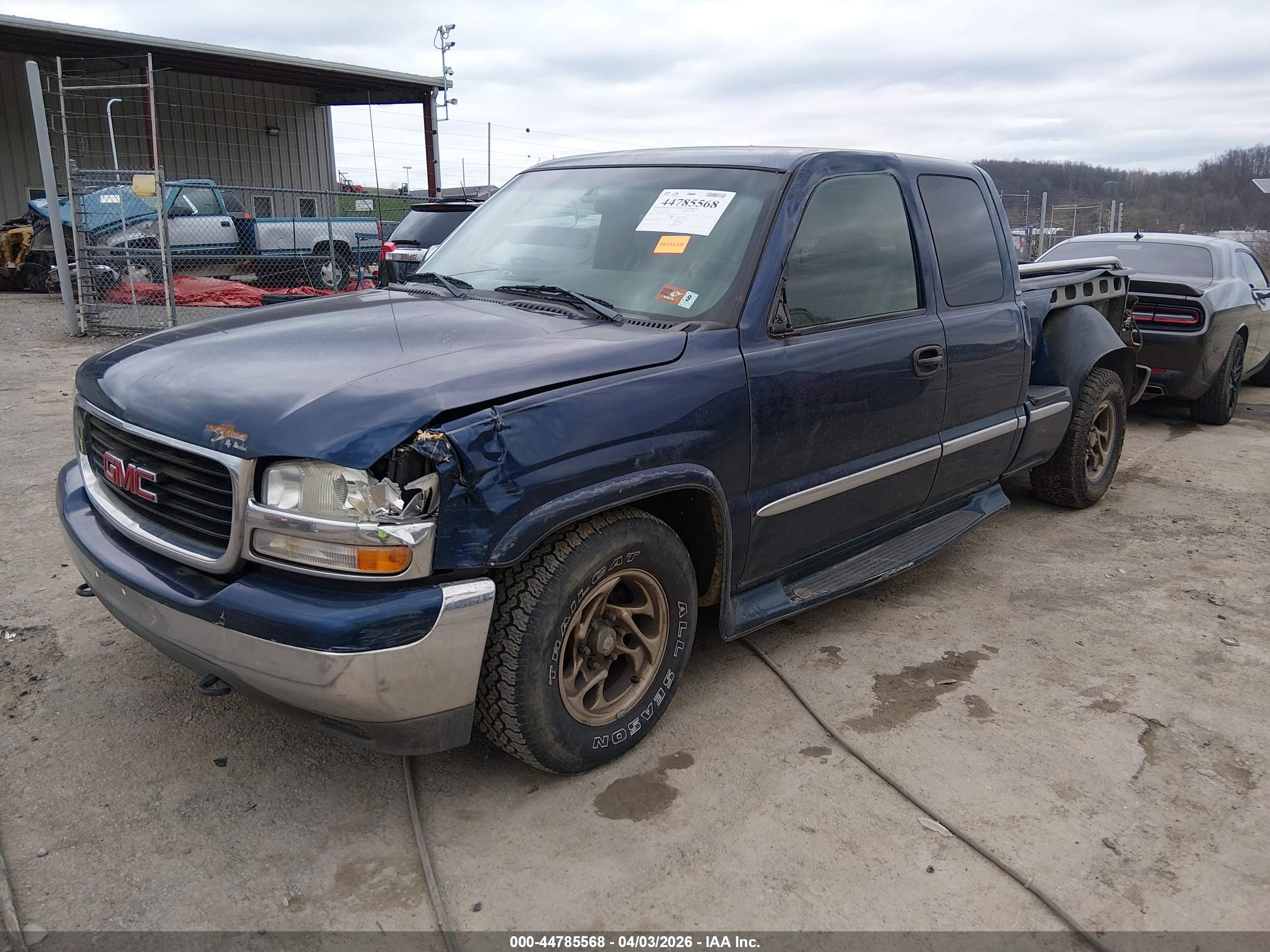 GMC SIERRA image 2