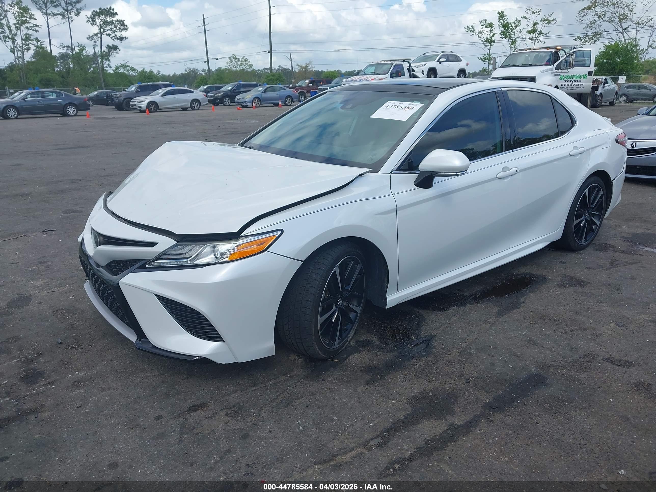 TOYOTA CAMRY image 2