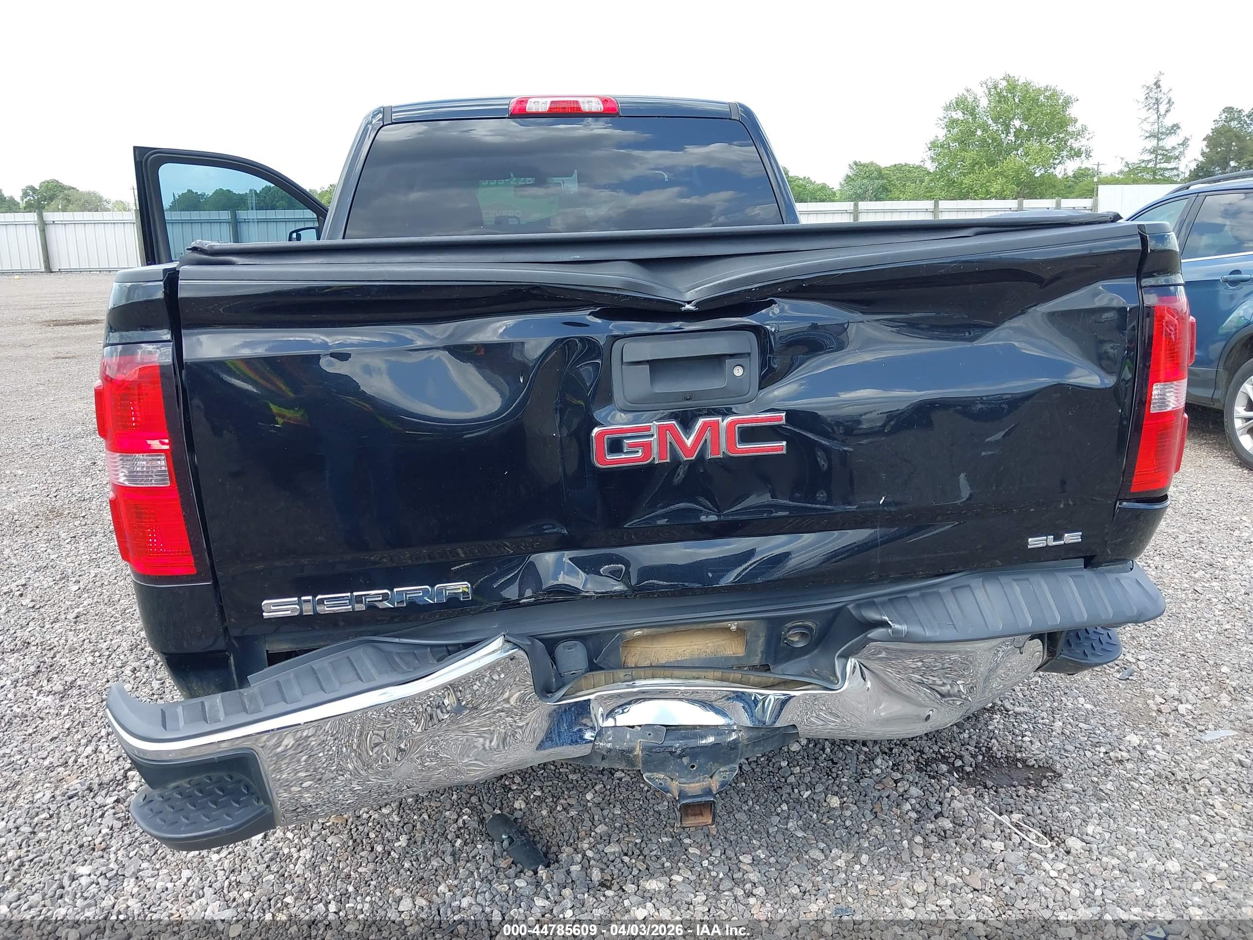 GMC SIERRA image 6