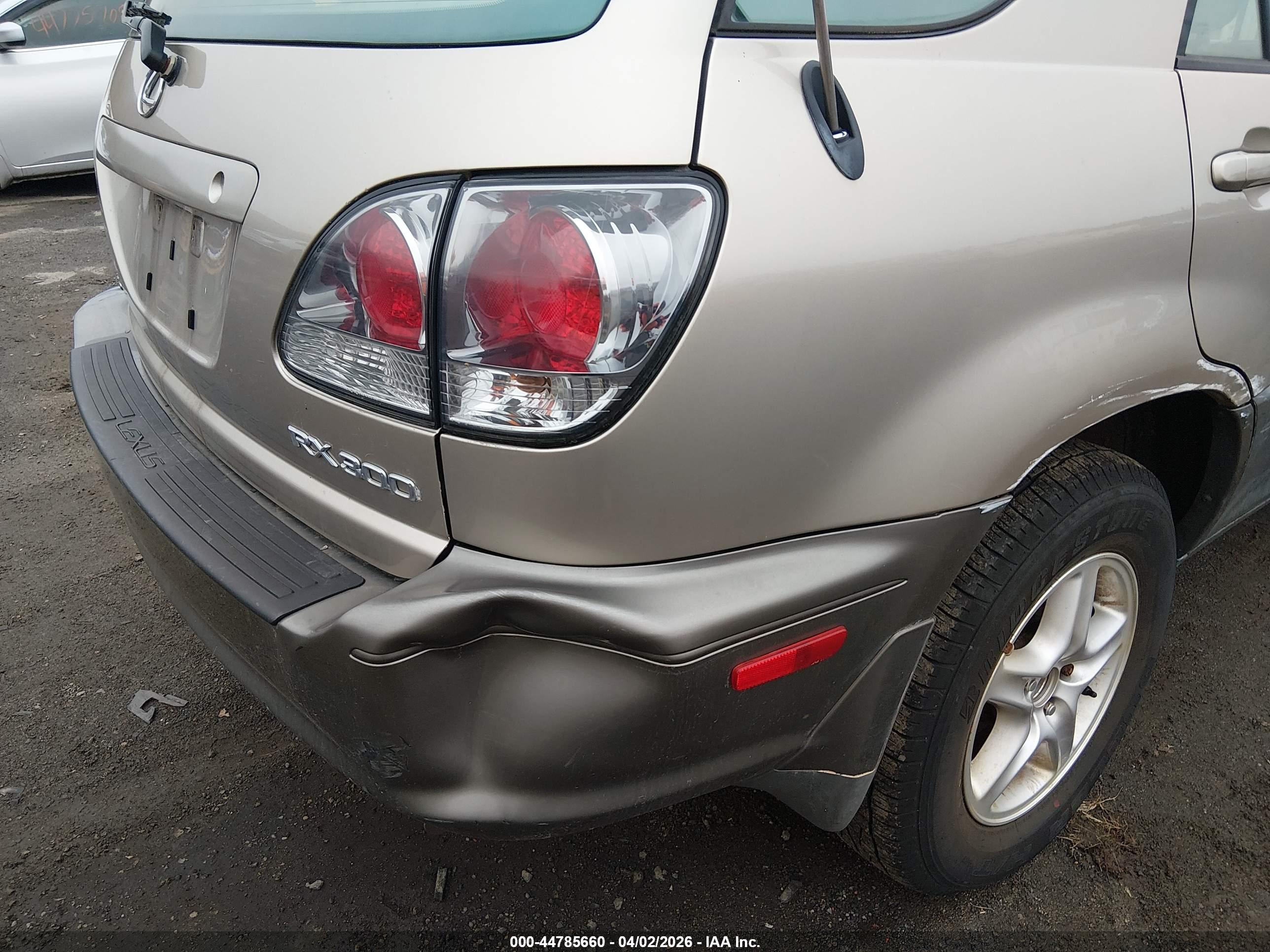 LEXUS RX image 6