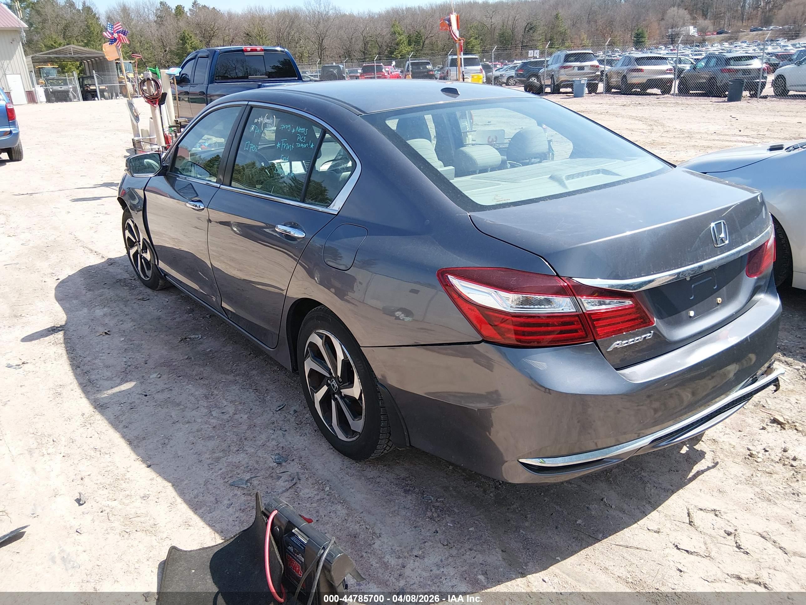 HONDA ACCORD image 3