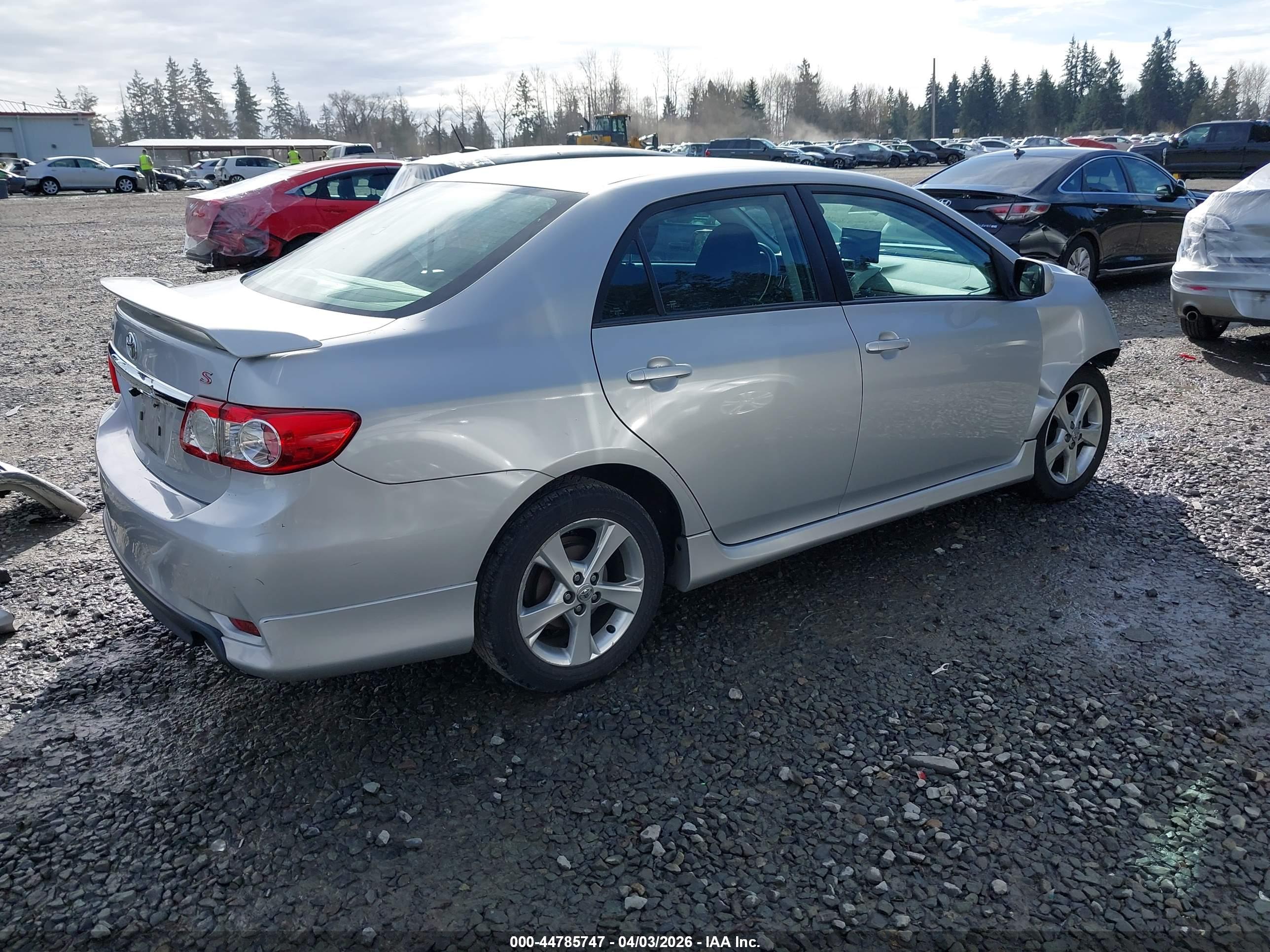 TOYOTA COROLLA image 4