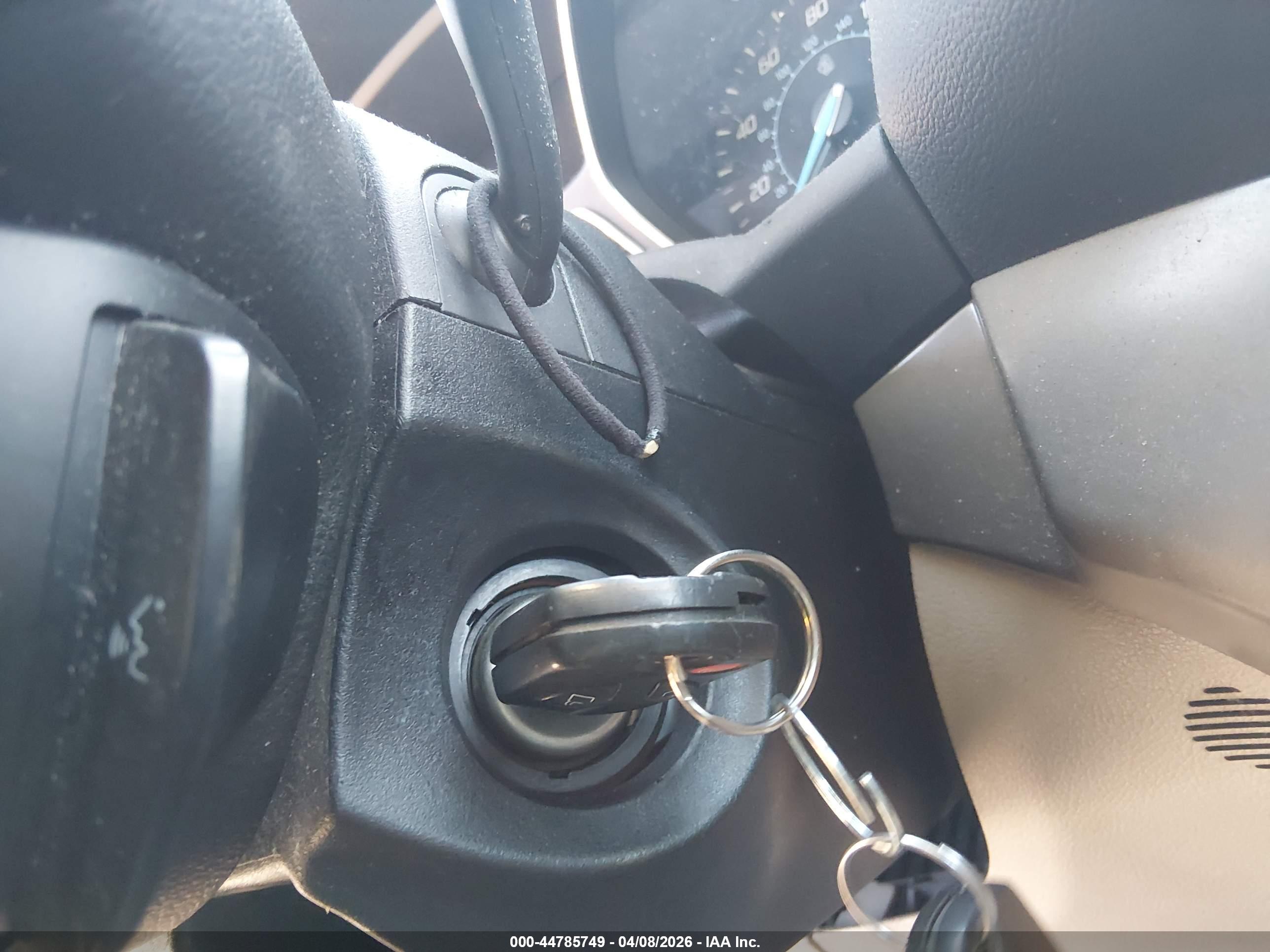 FORD ESCAPE image 11