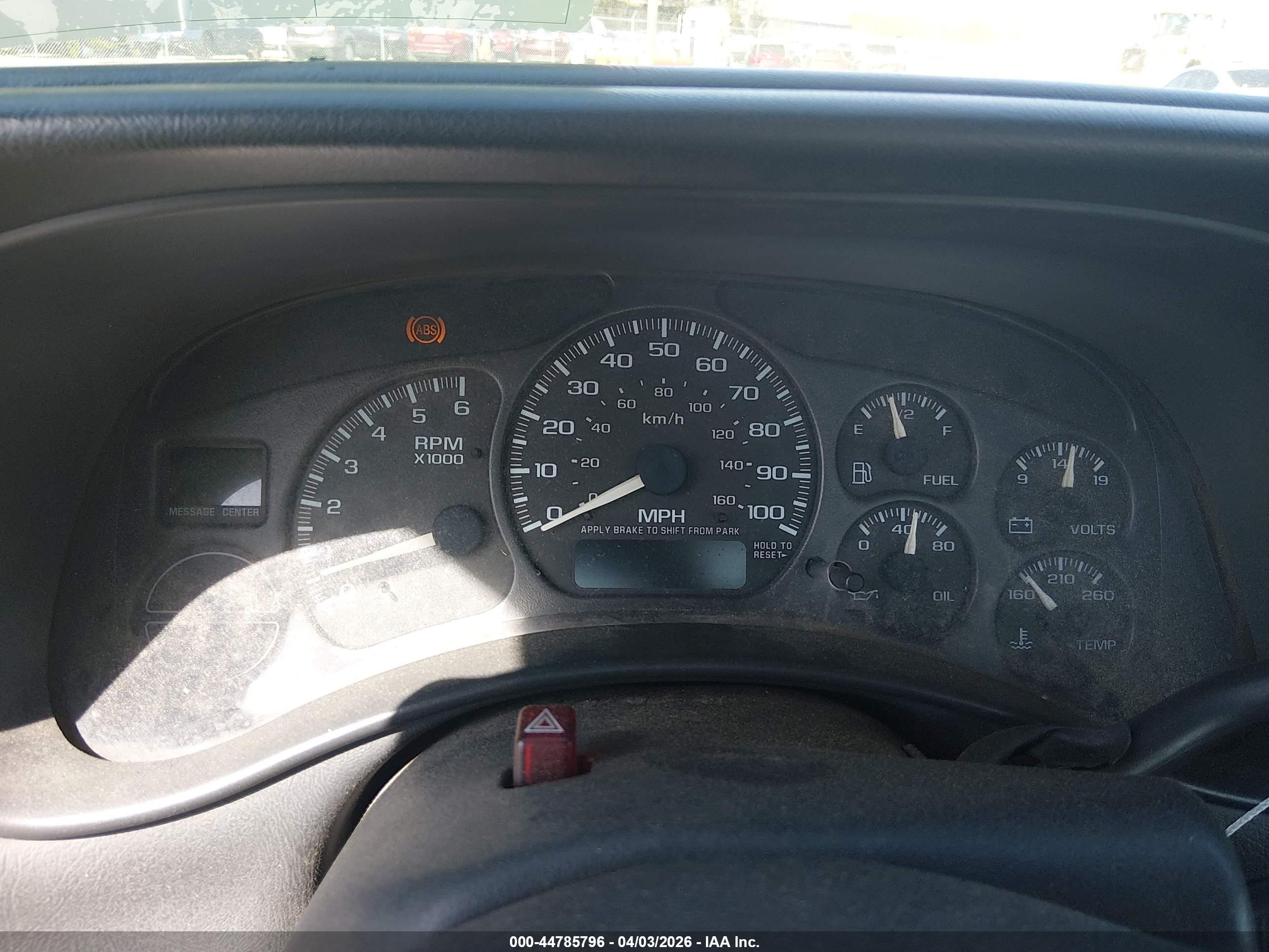 CHEVROLET SILVERADO image 7