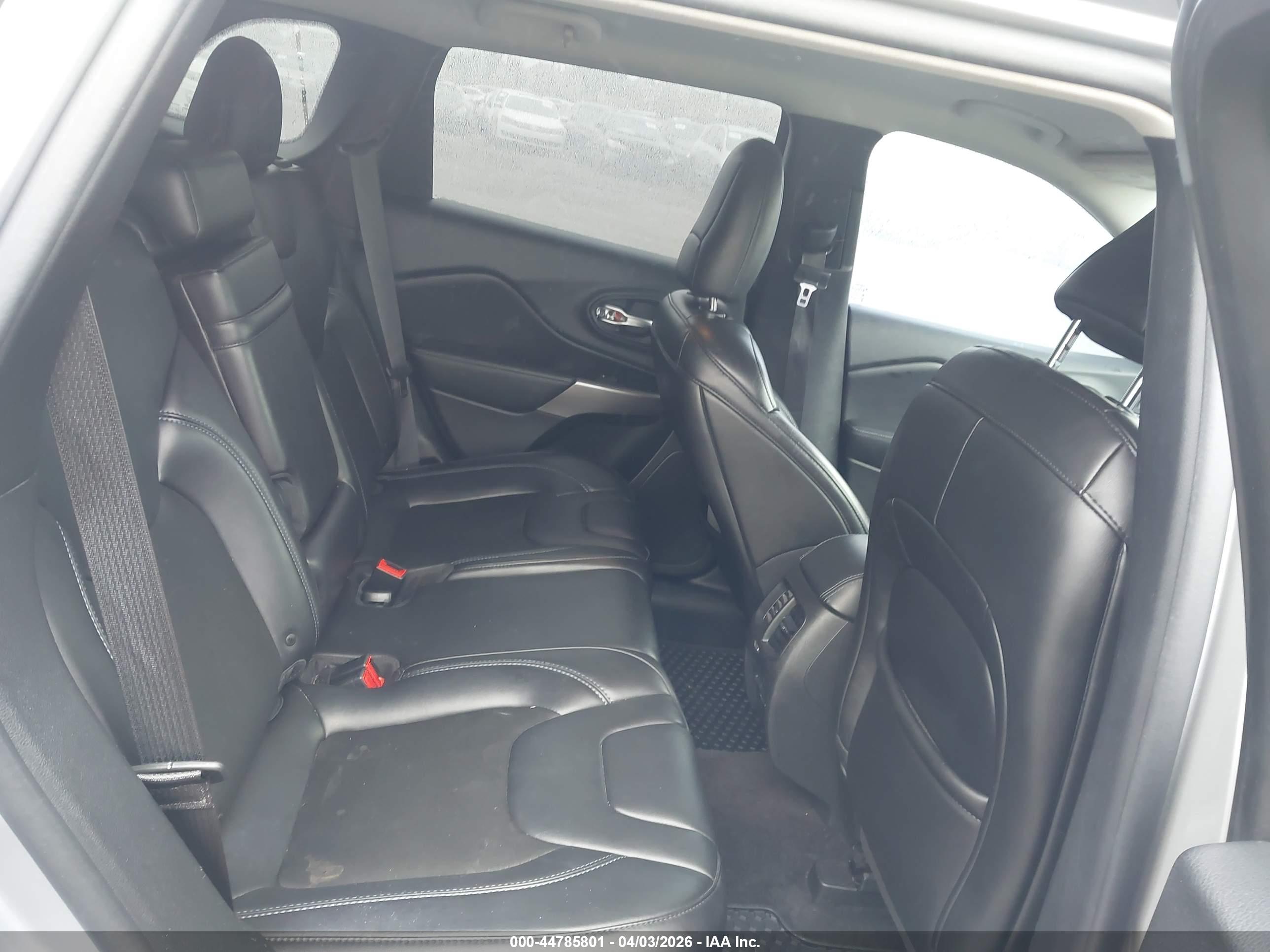 JEEP CHEROKEE image 8