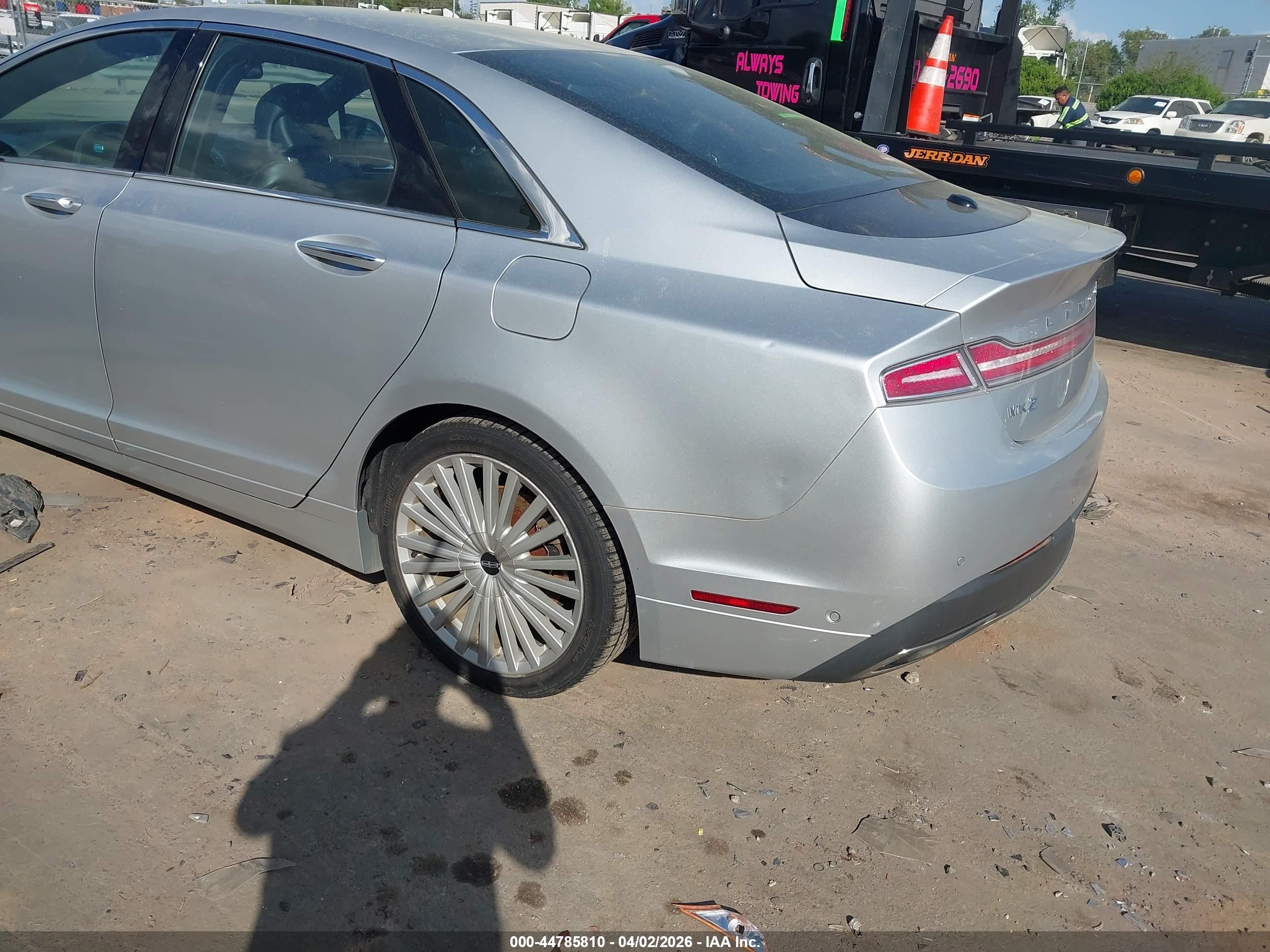 LINCOLN MKZ image 6