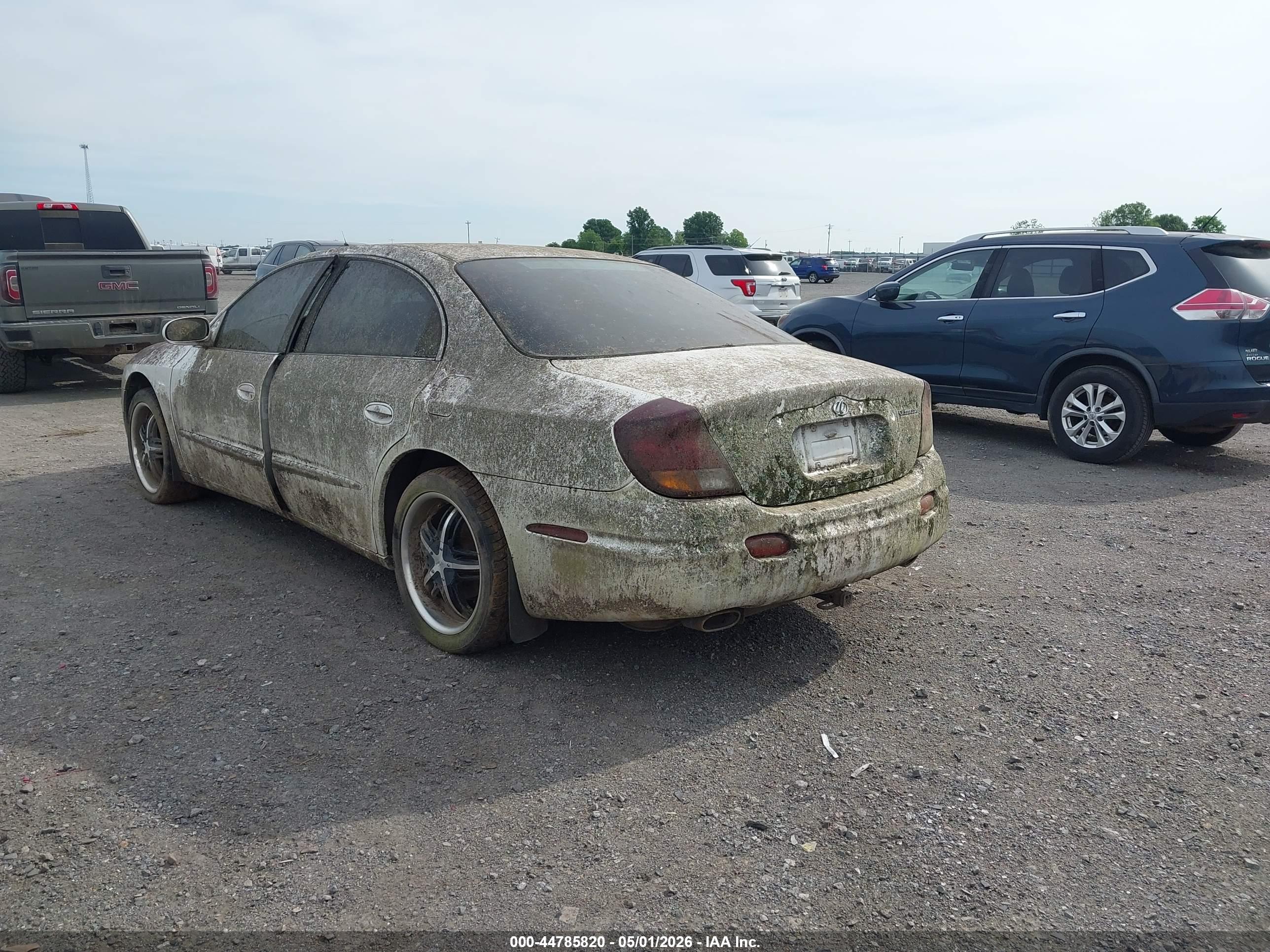 OLDSMOBILE AURORA image 3