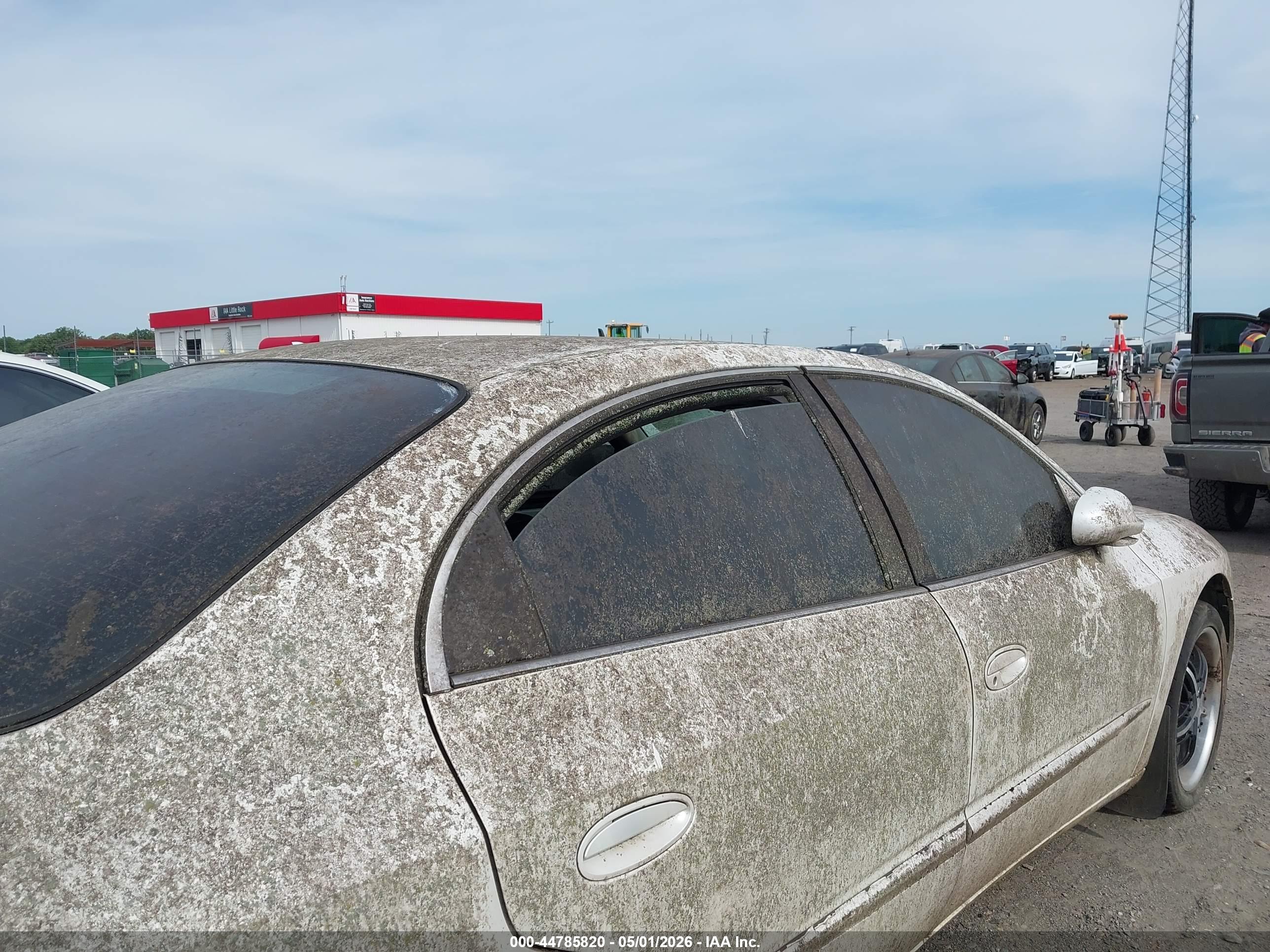 OLDSMOBILE AURORA image 6