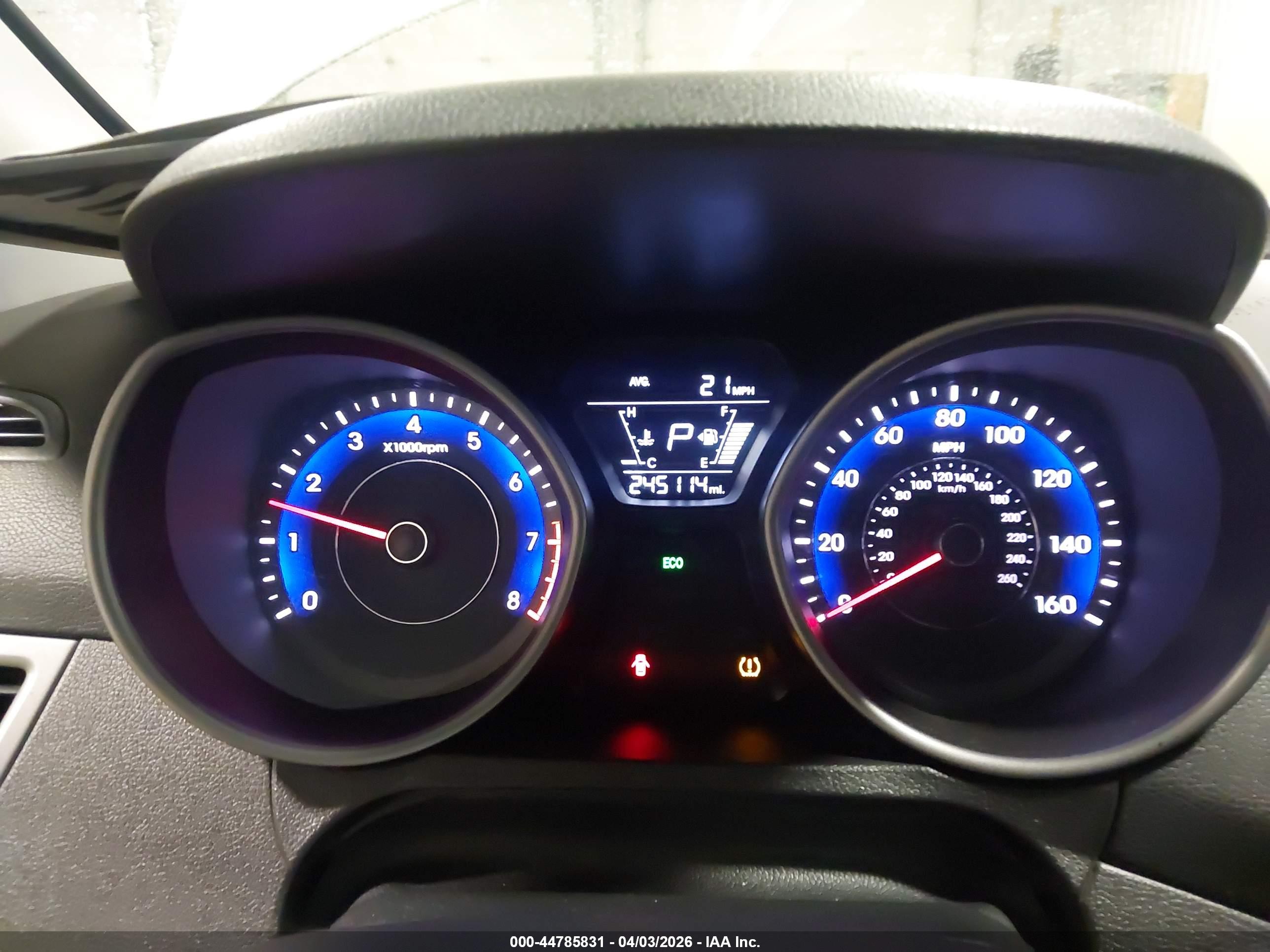 HYUNDAI ELANTRA image 7