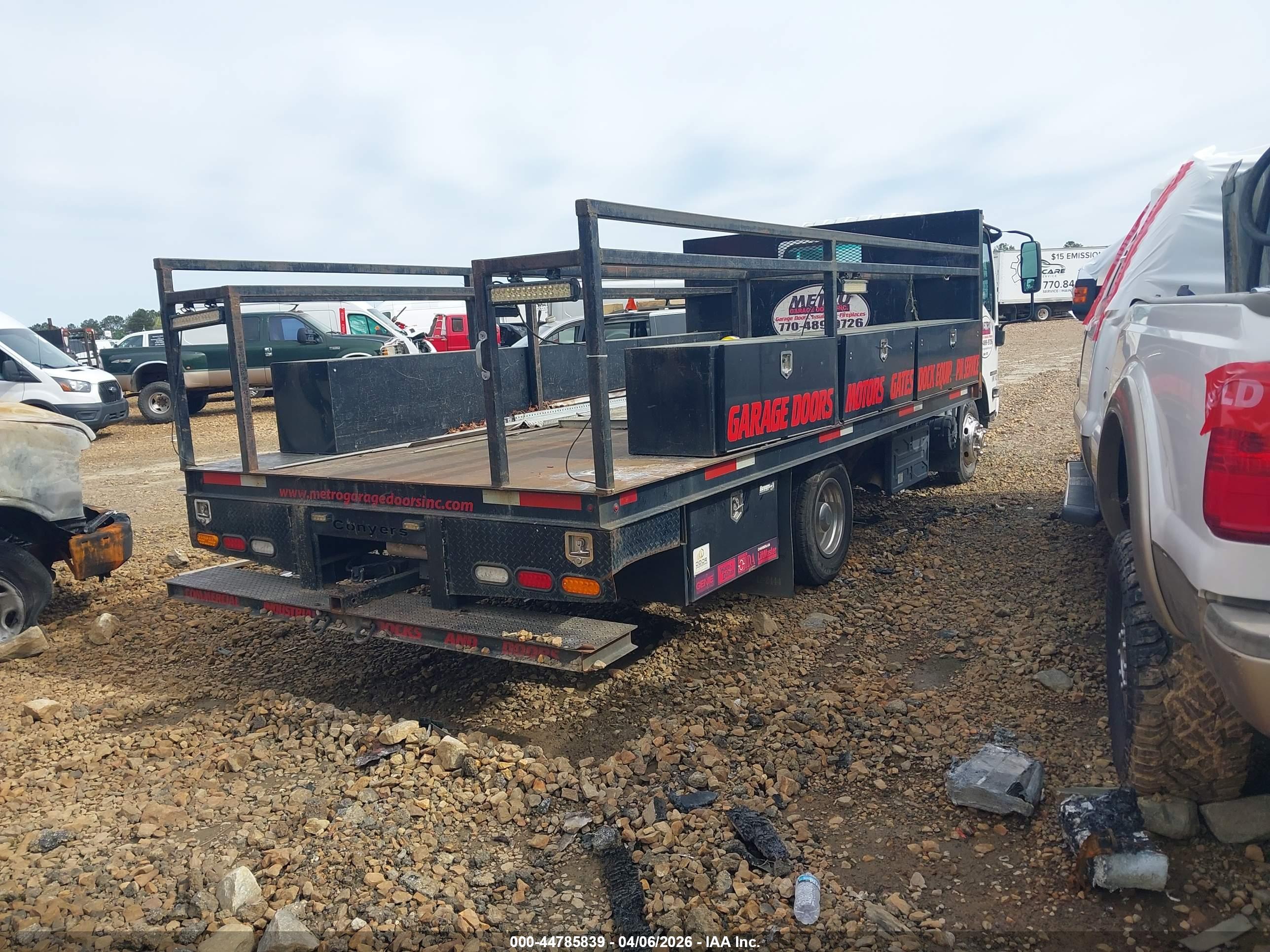 ISUZU NPR image 4
