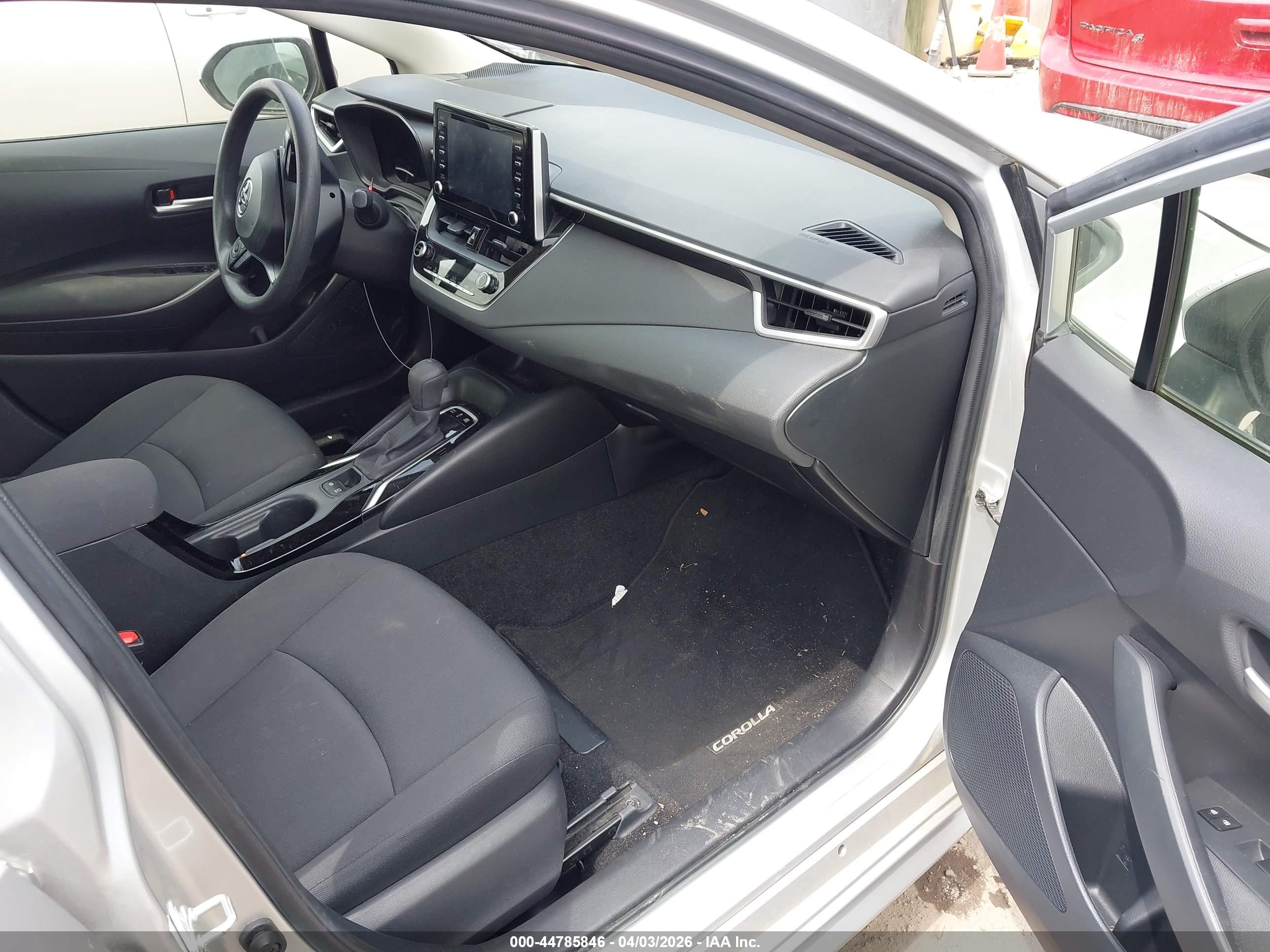 TOYOTA COROLLA image 5