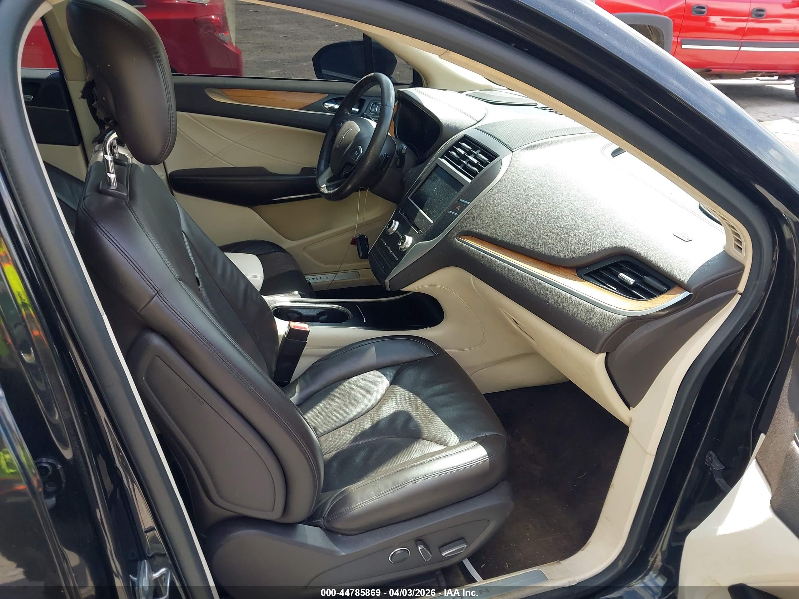 LINCOLN MKC image 5