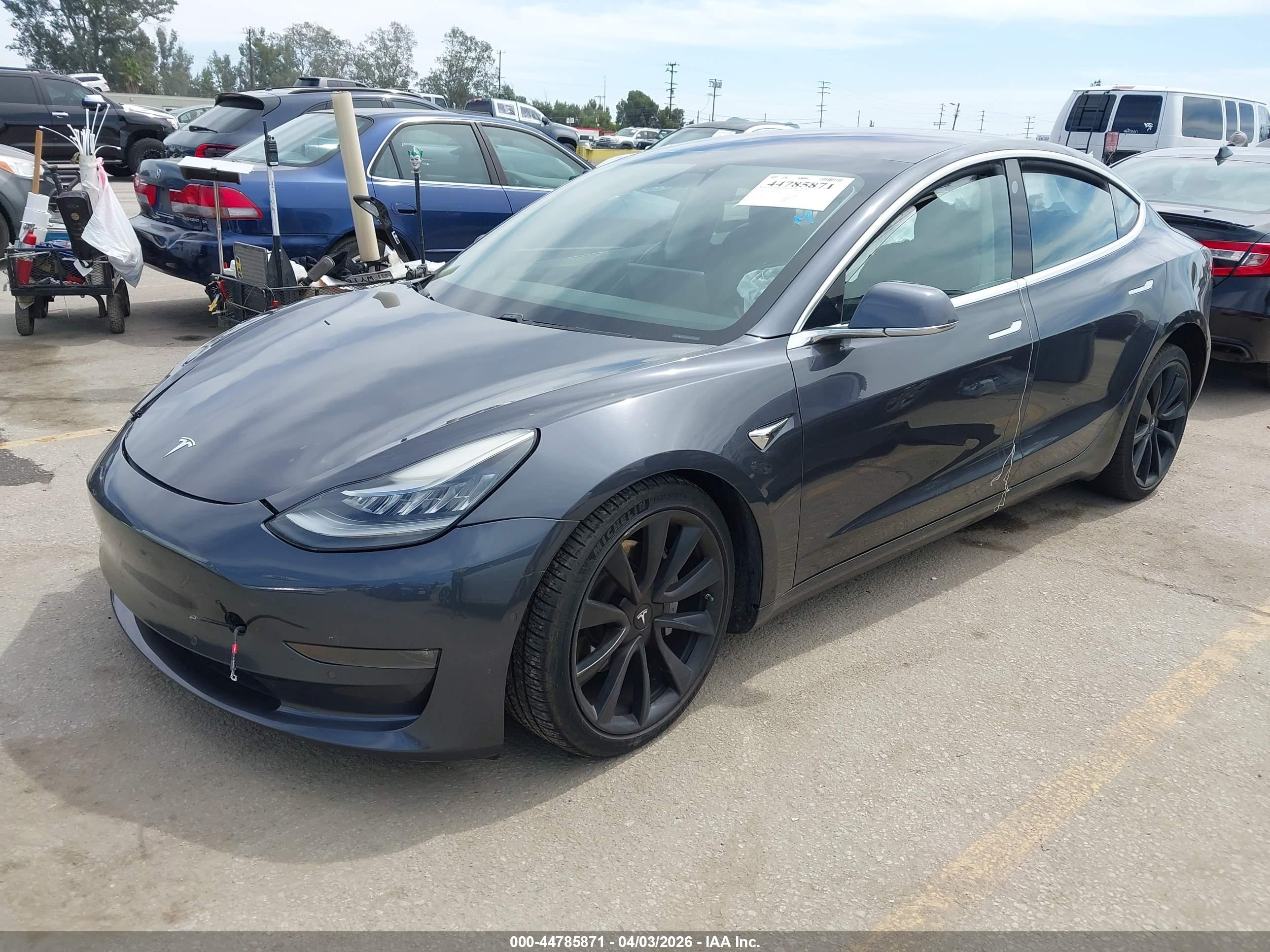 TESLA MODEL image 2