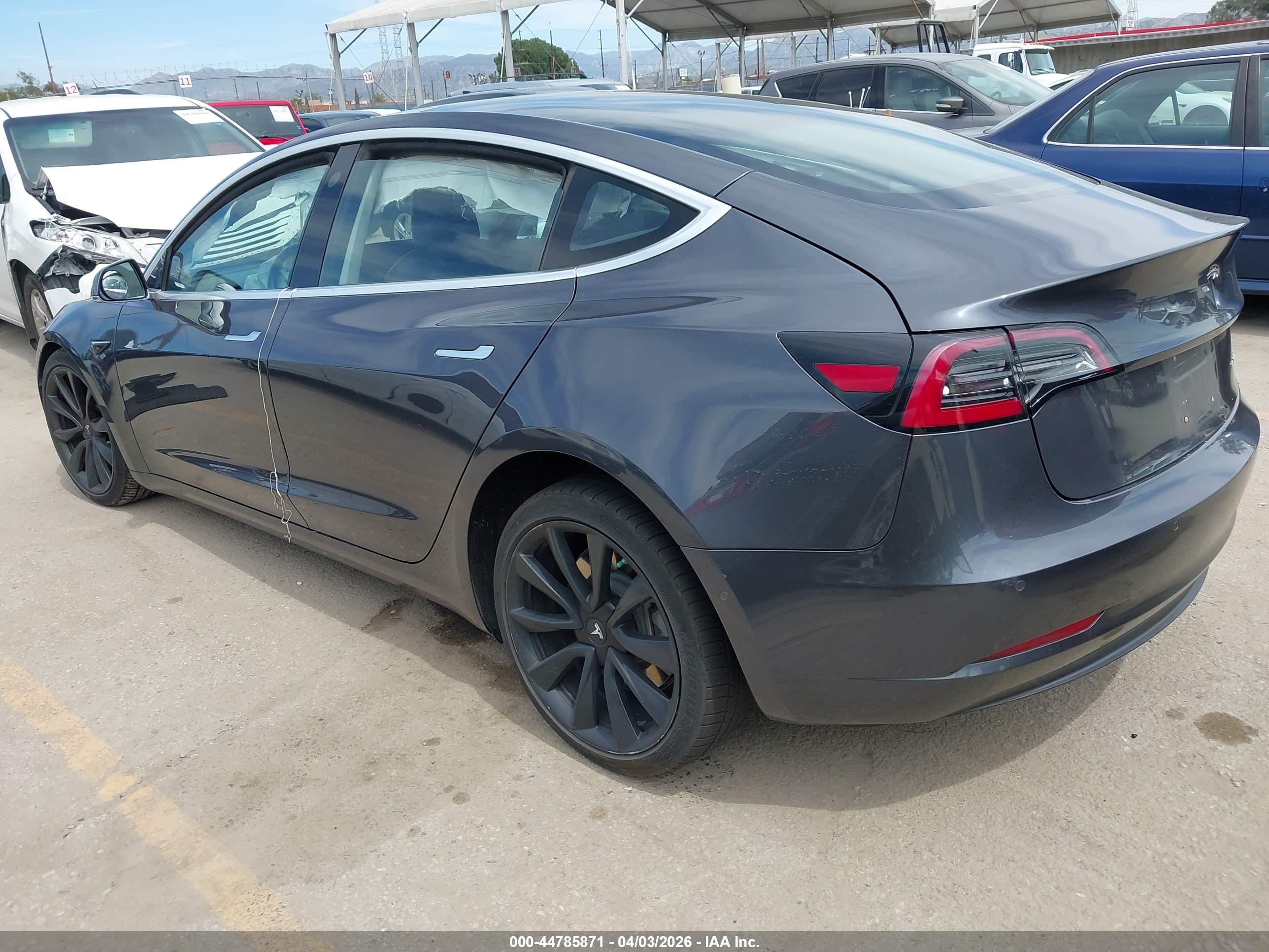 TESLA MODEL image 3
