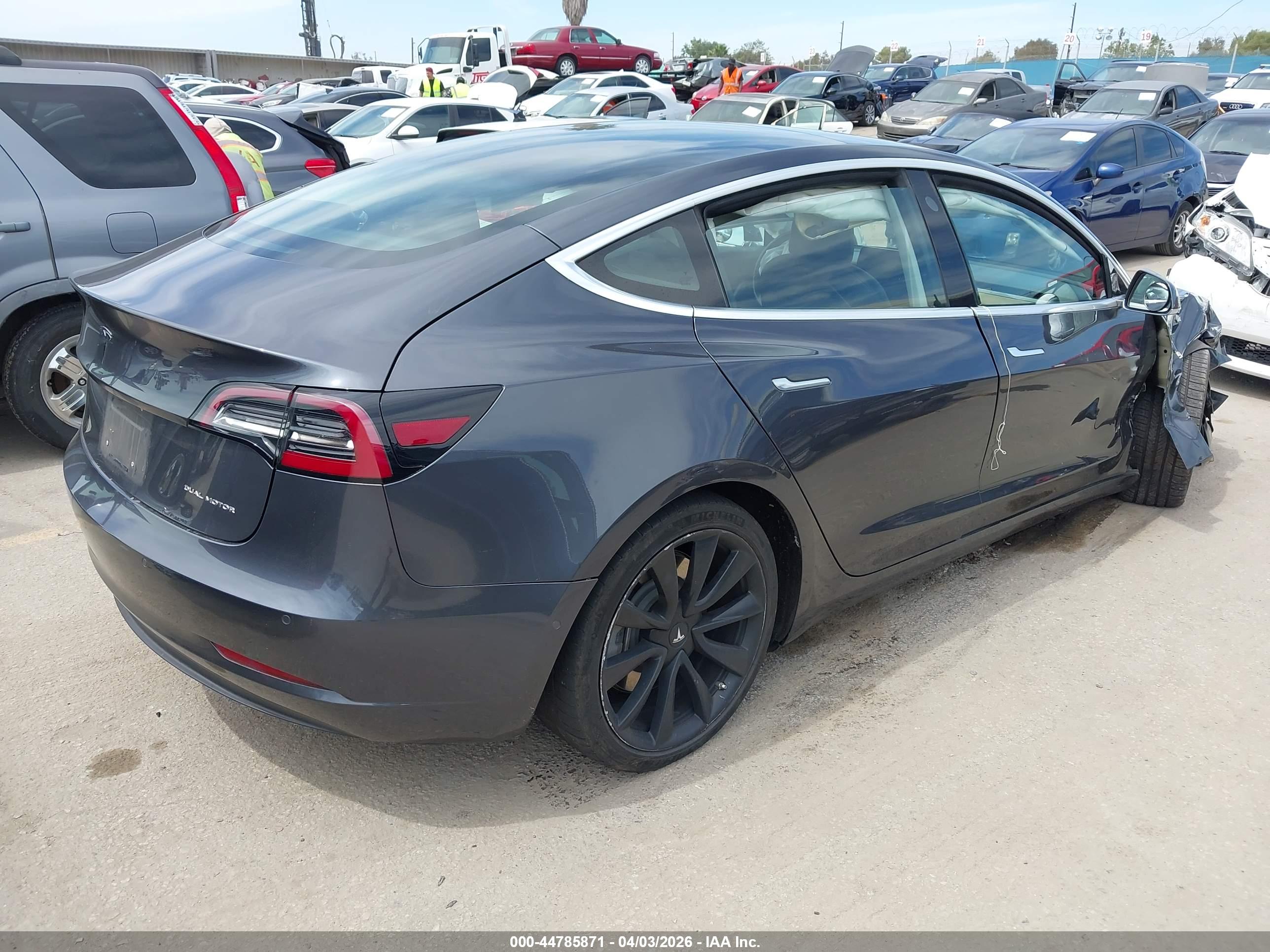 TESLA MODEL image 4