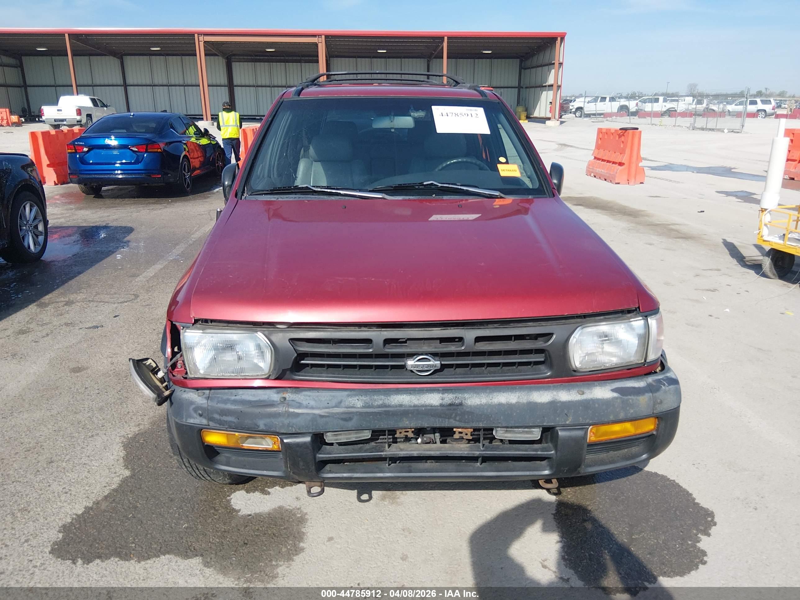 NISSAN PATHFINDER image 6