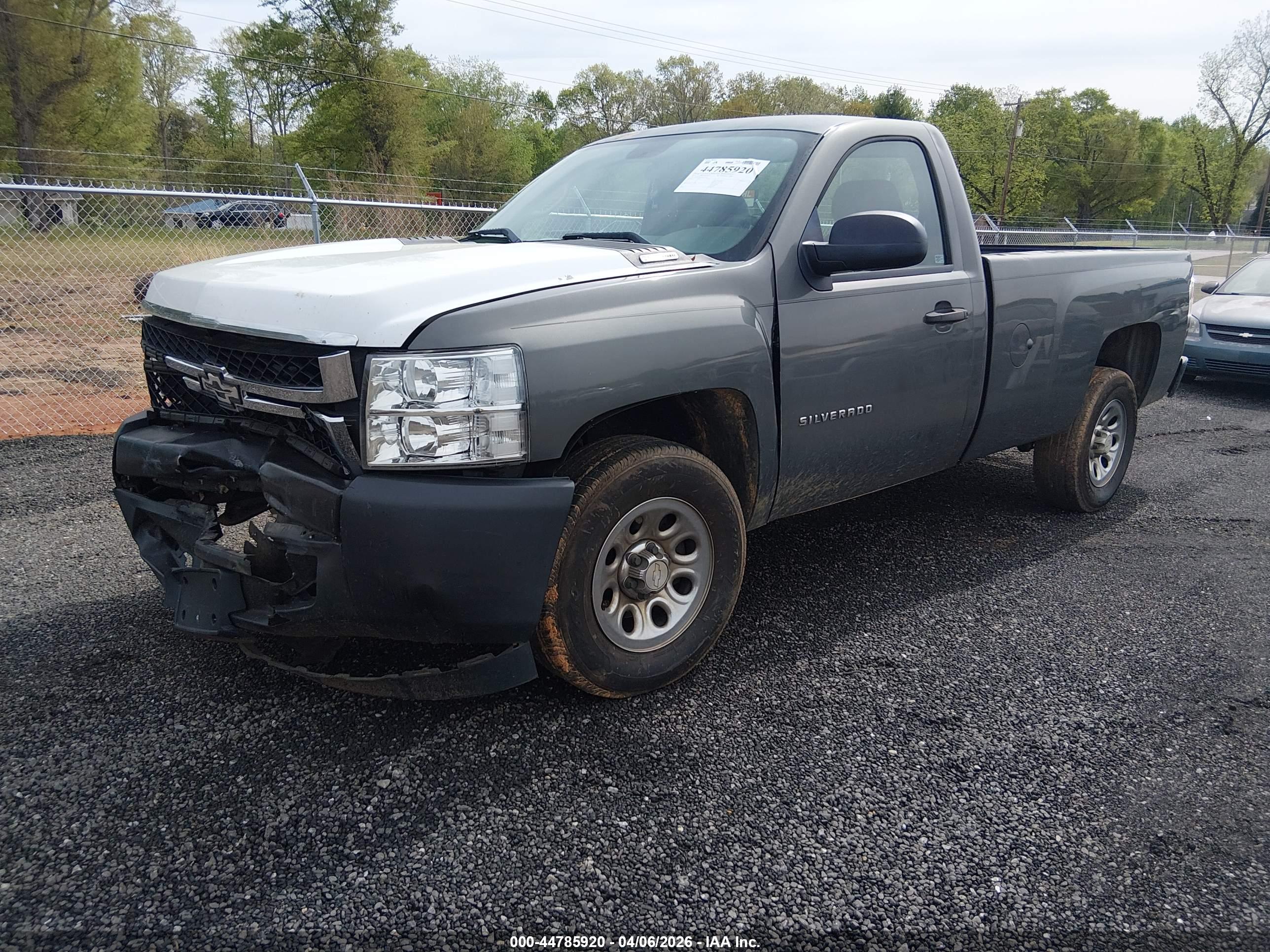 CHEVROLET SILVERADO image 2