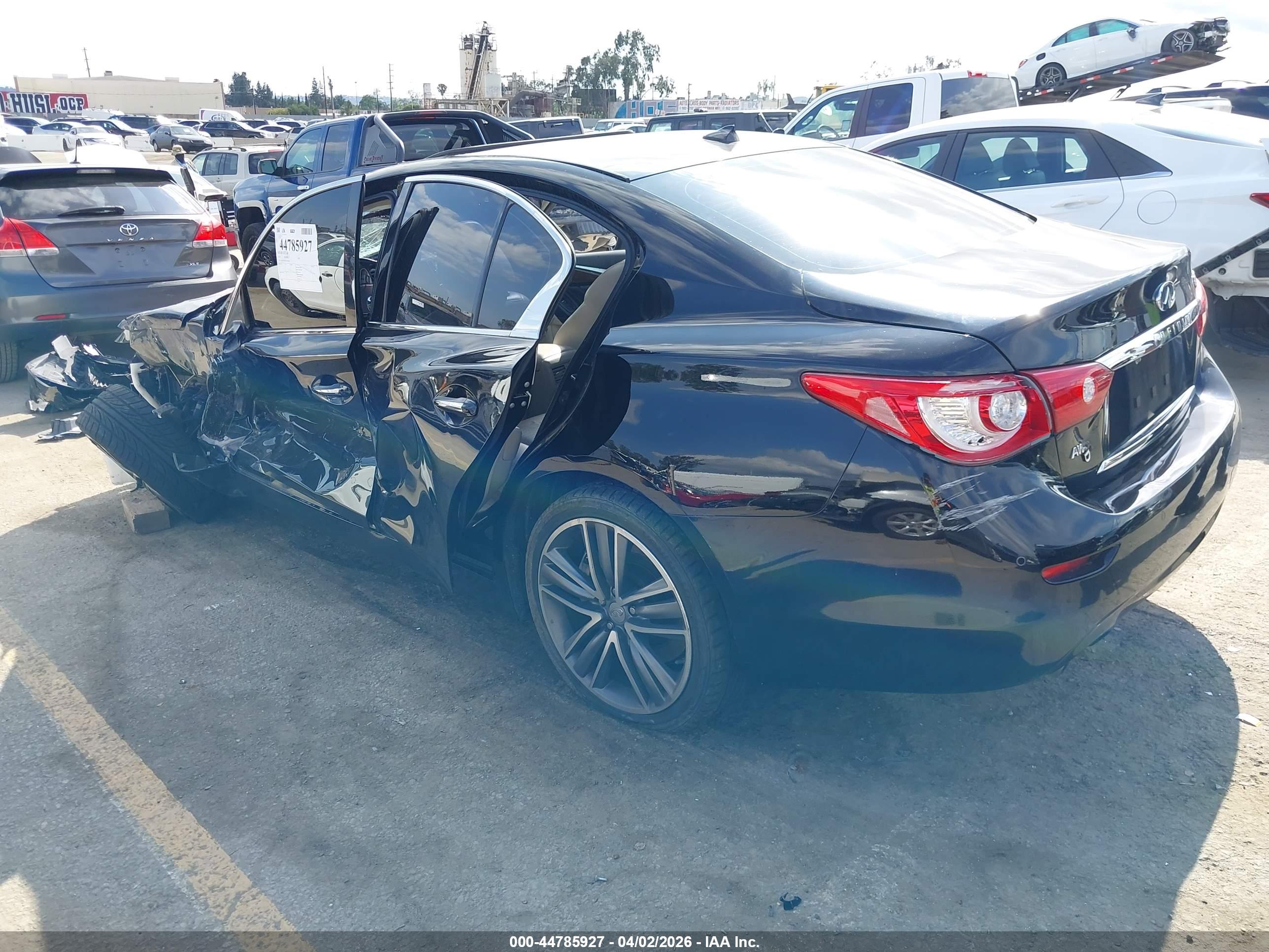 INFINITI Q50 image 3