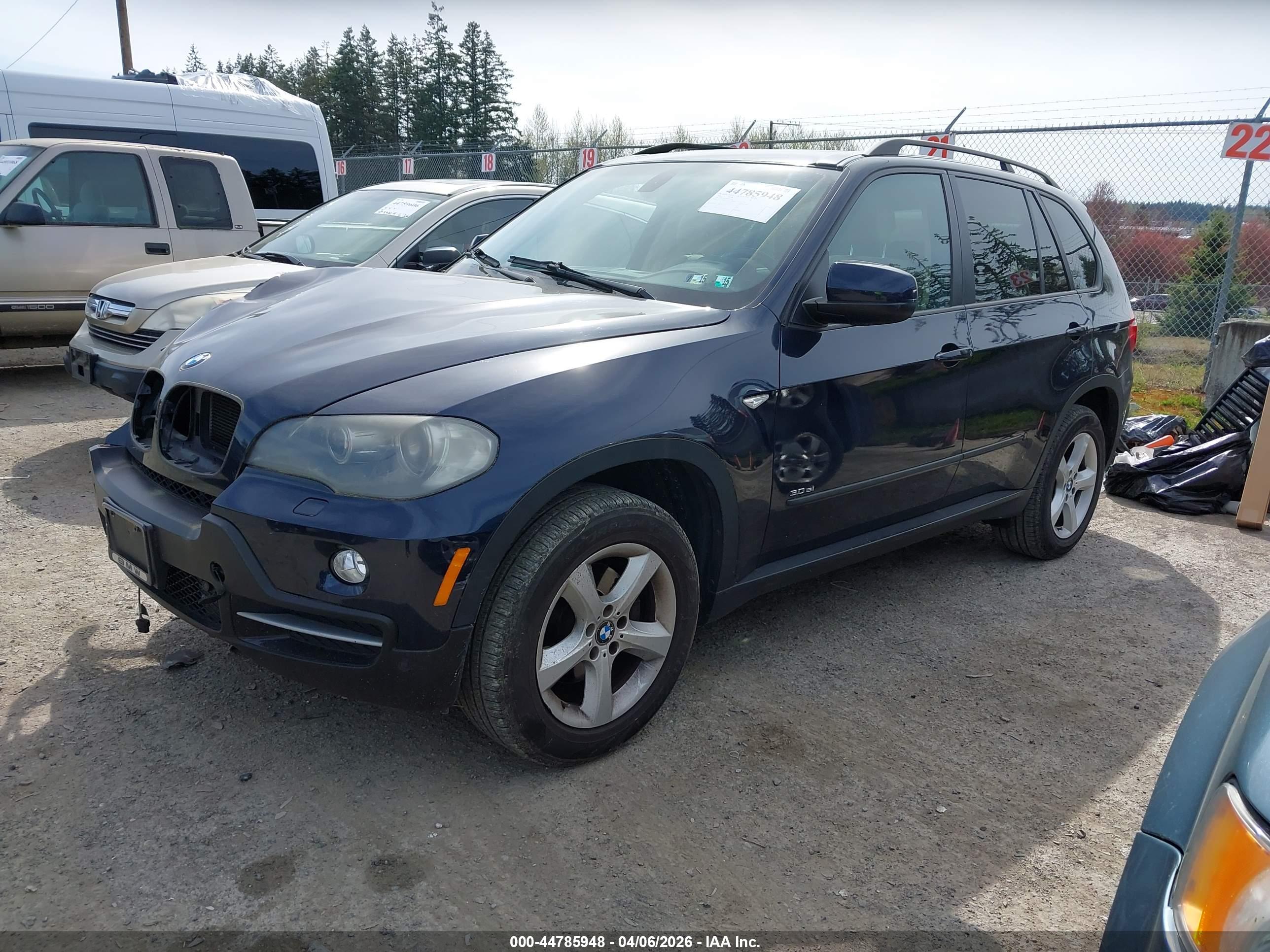 BMW X5 image 2