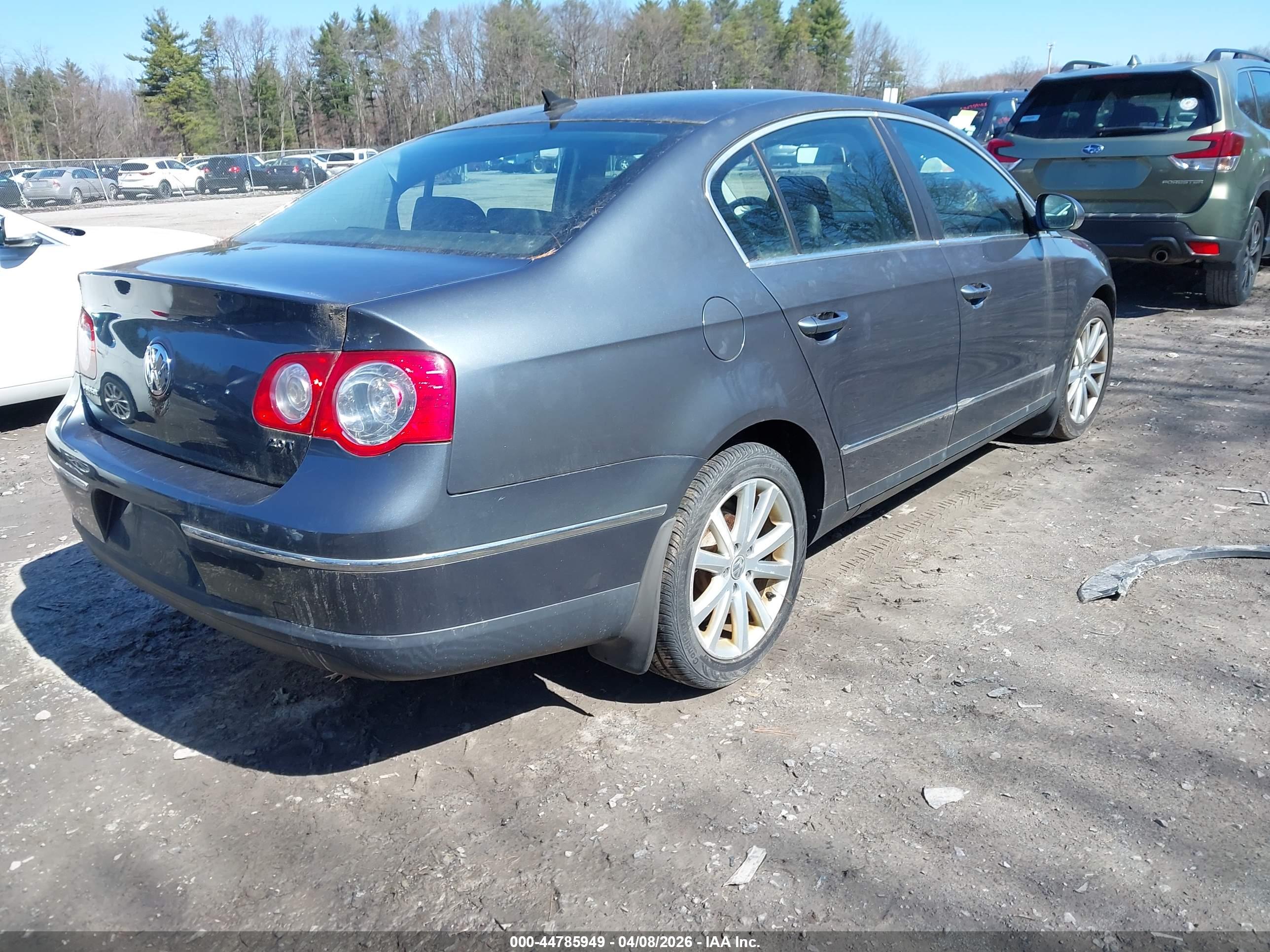 VOLKSWAGEN PASSAT image 4