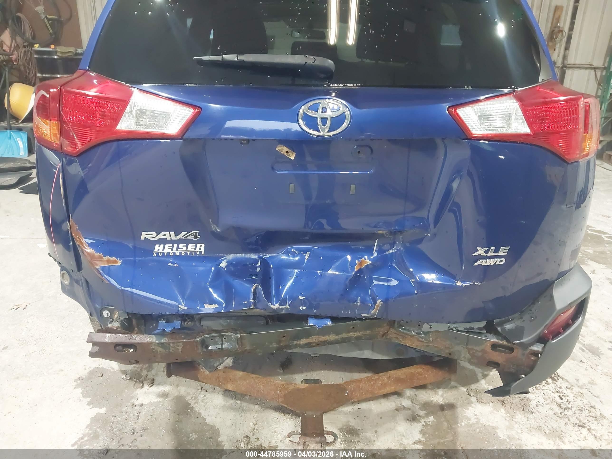 TOYOTA RAV4 image 6